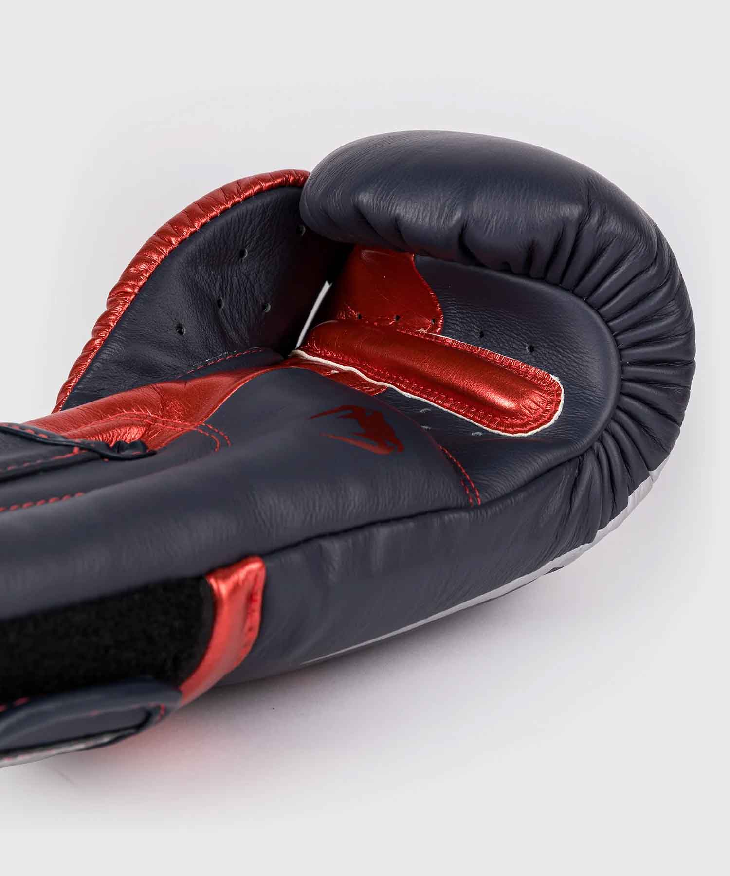 VENUM／ヴェナム　ボクシンググローブ　　Giant 3.0 Boxing Gloves Special Edition／特別版ジャイアント 3.0 ボクシンググローブ（ネイビーブルー／レッド）