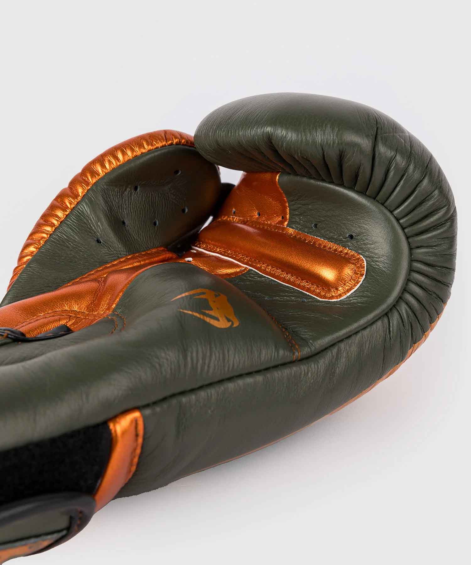 VENUM／ヴェナム　ボクシンググローブ　　Giant 3.0 Boxing Gloves Special Edition／特別版ジャイアント 3.0 ボクシンググローブ（カーキ／ブロンズ）