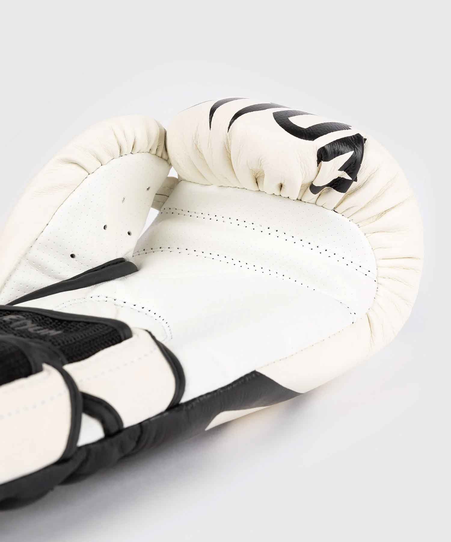 VENUM／ヴェナム　ボクシンググローブ　　Reverso Boxing Gloves／リヴェルソ ボクシンググローブ（スノーホワイト／黒）