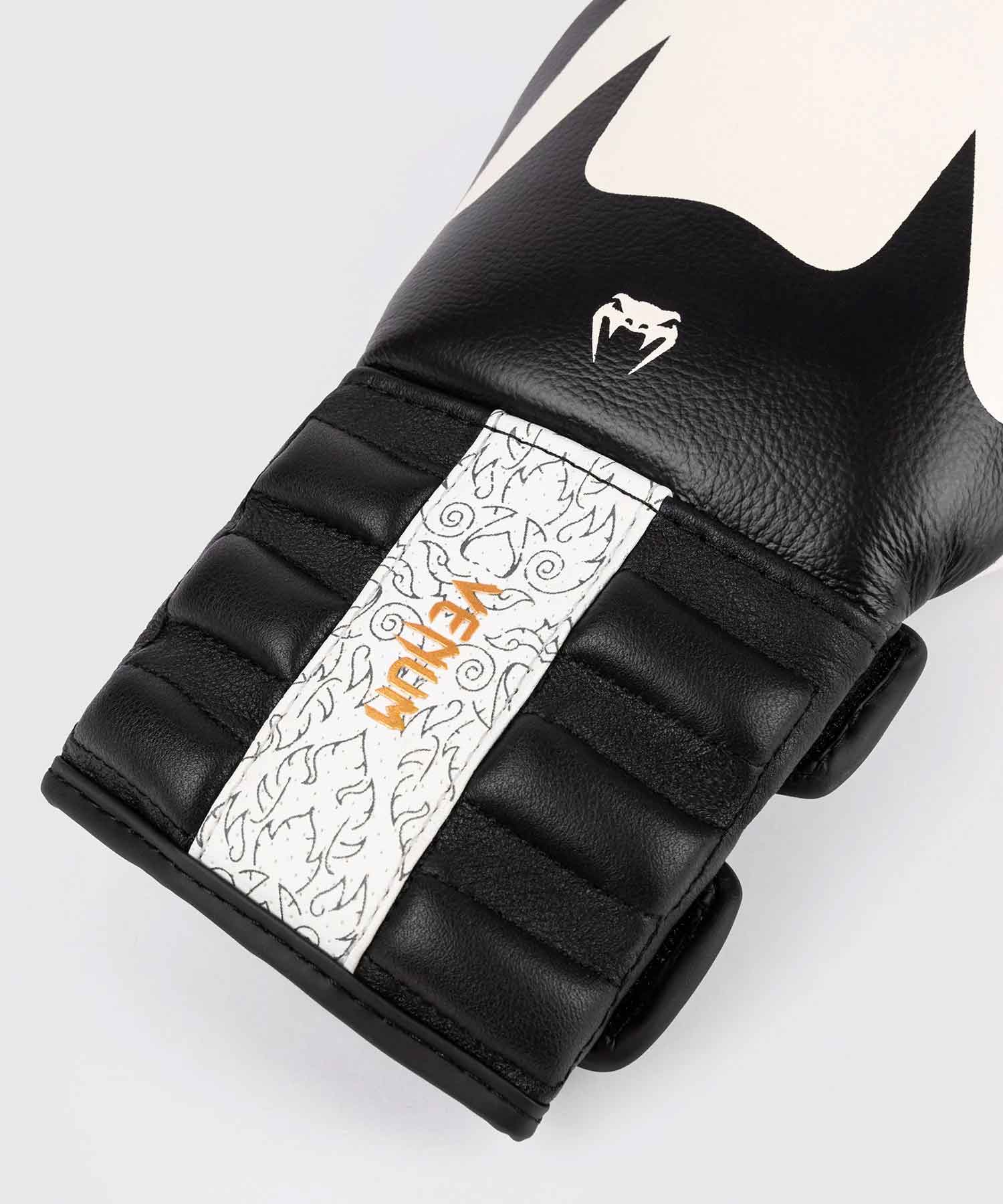 VENUM／ヴェナム　ボクシンググローブ　　Reverso Boxing Gloves／リヴェルソ ボクシンググローブ（スノーホワイト／黒）
