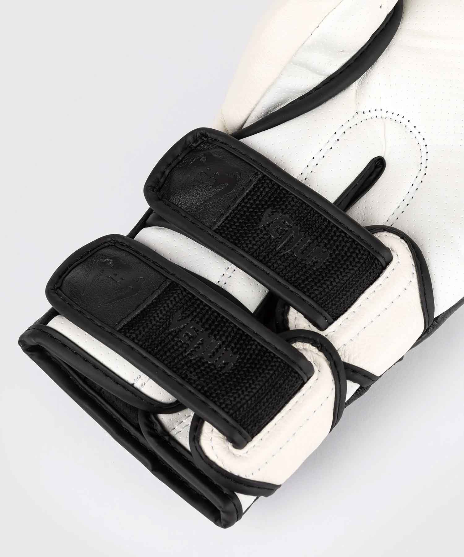 VENUM／ヴェナム　ボクシンググローブ　　Reverso Boxing Gloves／リヴェルソ ボクシンググローブ（スノーホワイト／黒）