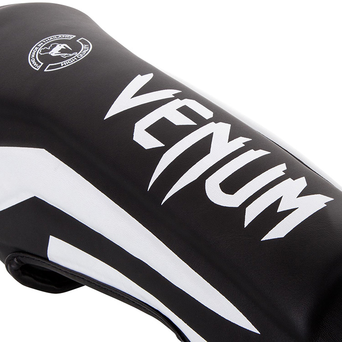 VENUM／ヴェナム　シンガード（レガース）　　ELITE STANDUP SHINGUARDS／エリート スタンドアップ シンガード（黒／白）