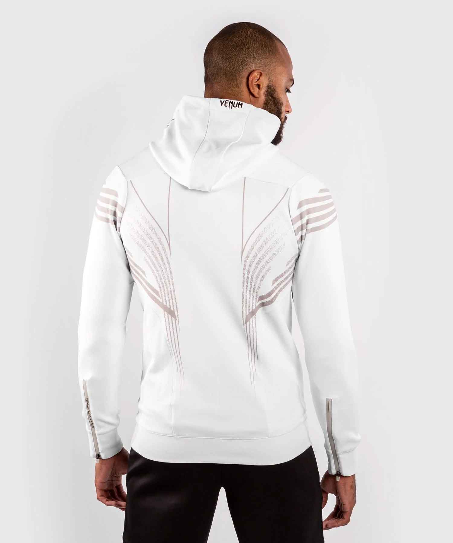 VENUM／ヴェナム　パーカー（フーディー）　　UFC VENUM AUTHENTIC FIGHT NIGHT MEN'S WALKOUT HOODIE／UFC VENUM オーセンティック ファイトナイト メンズ ウォークアウト フーディー（パーカー）白