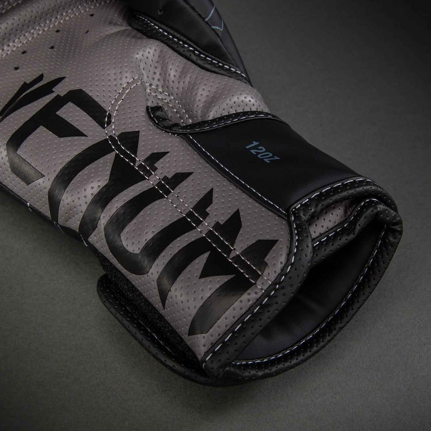 VENUM／ヴェナム　ボクシンググローブ　　Thunder Dragon Boxing Gloves／サンダー ドラゴン ボクシンググローブ（黒／グレー）