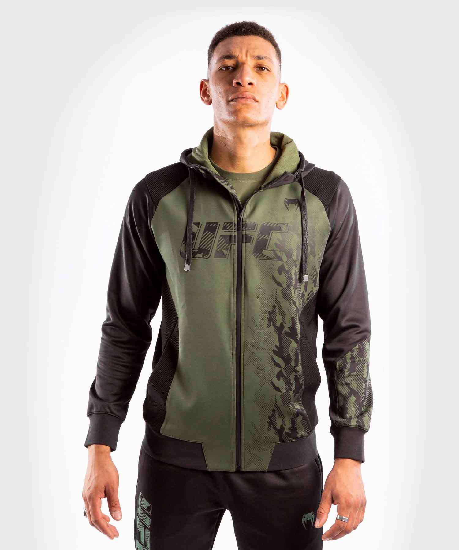 VENUM／ヴェナム　パーカー（フーディー）　　UFC VENUM AUTHENTIC FIGHT WEEK MEN'S ZIP HOODIE／UFC VENUM オーセンティック ファイトウィーク メンズ ジップフーディー（パーカー）カーキ／黒