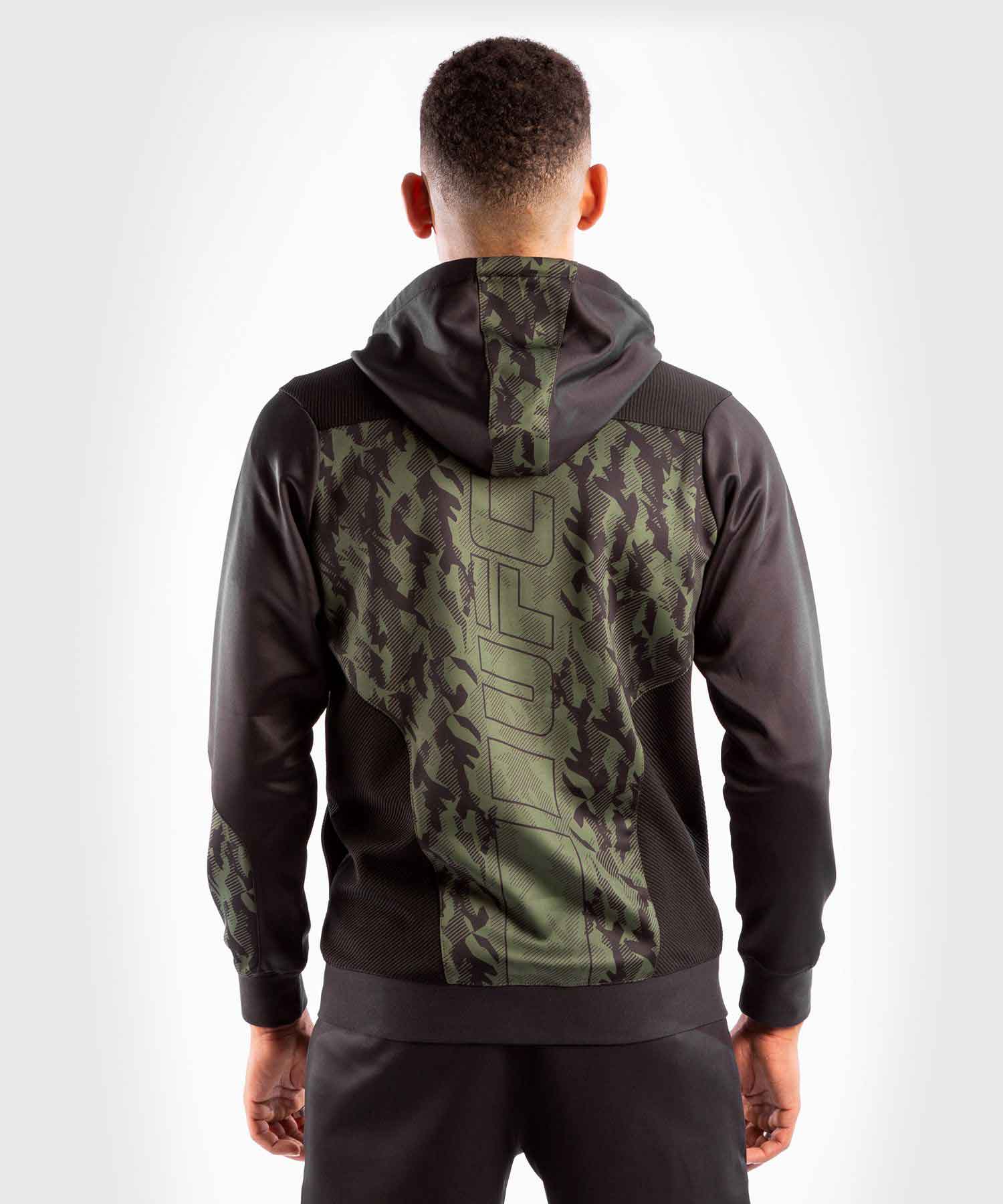 VENUM／ヴェナム　パーカー（フーディー）　　UFC VENUM AUTHENTIC FIGHT WEEK MEN'S ZIP HOODIE／UFC VENUM オーセンティック ファイトウィーク メンズ ジップフーディー（パーカー）カーキ／黒