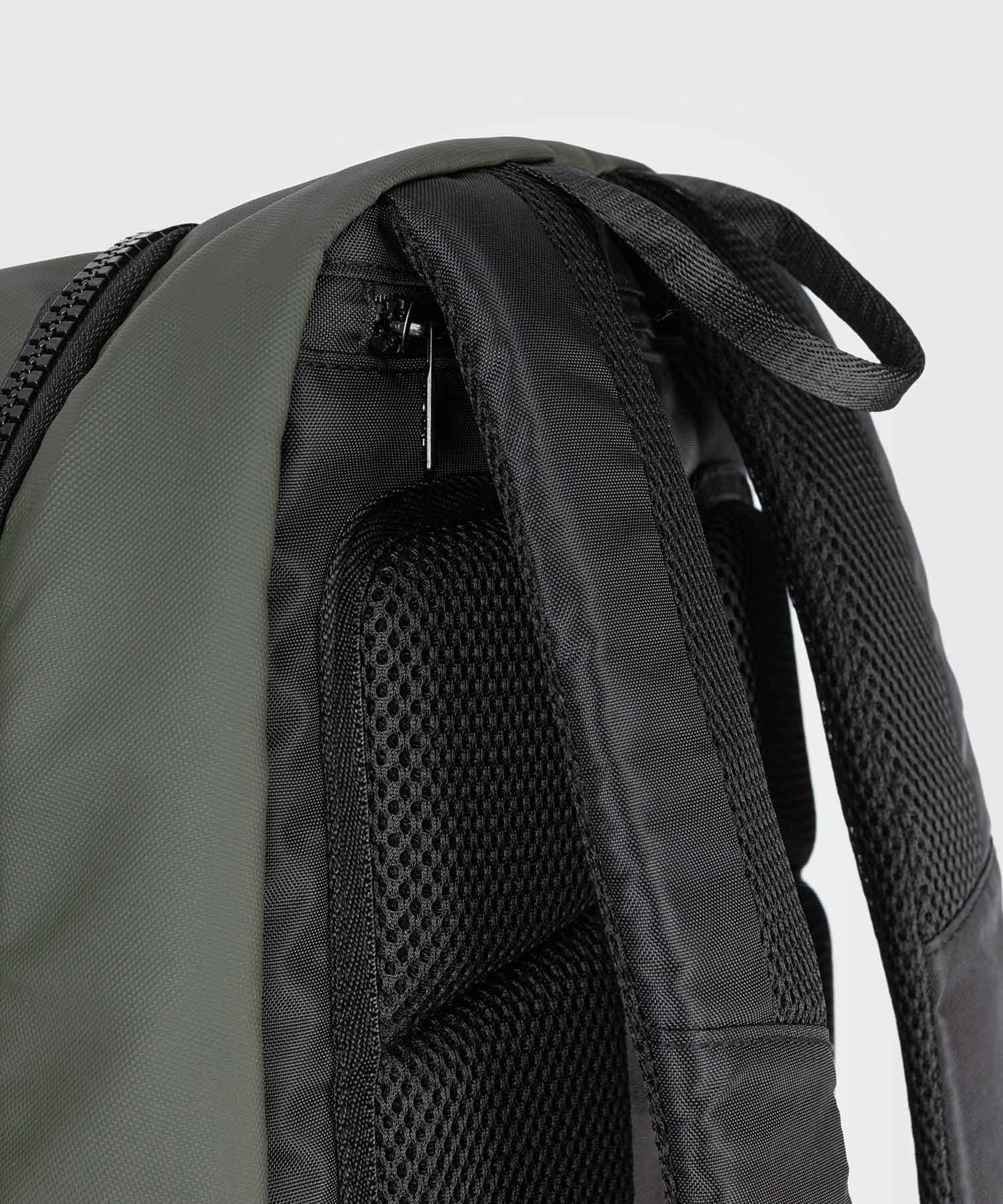 VENUM／ヴェナム　バッグ・バックパック　　Evo 2 Backpack／エヴォ 2 バックパック（黒／カーキ）