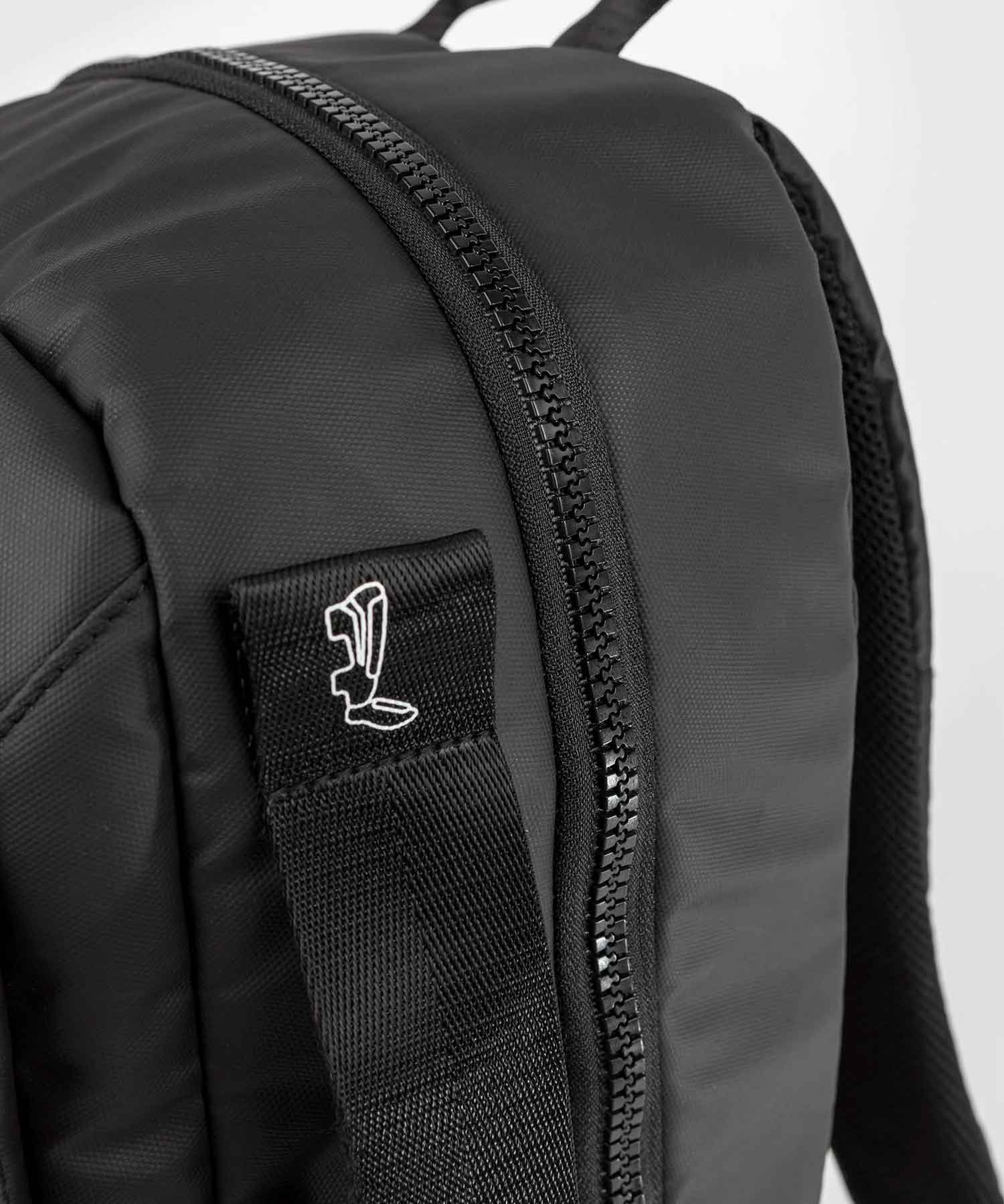 VENUM／ヴェナム　バッグ・バックパック　　Evo 2 Backpack／エヴォ 2 バックパック（黒／グレー）