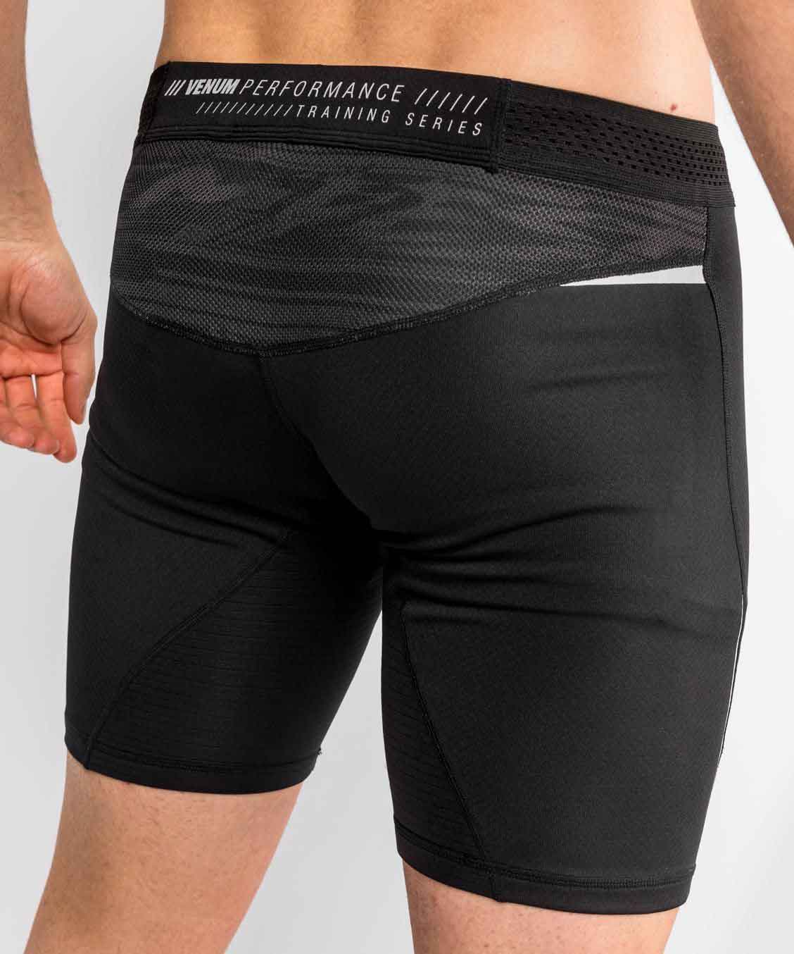 VENUM／ヴェナム　コンプレッション・バーリトゥードショーツ　　TEMPEST 2.0 VALE TUDO SHORTS／テンペスト 2.0 バーリトゥードショーツ（黒／シルバーグレー／ダークグレー）