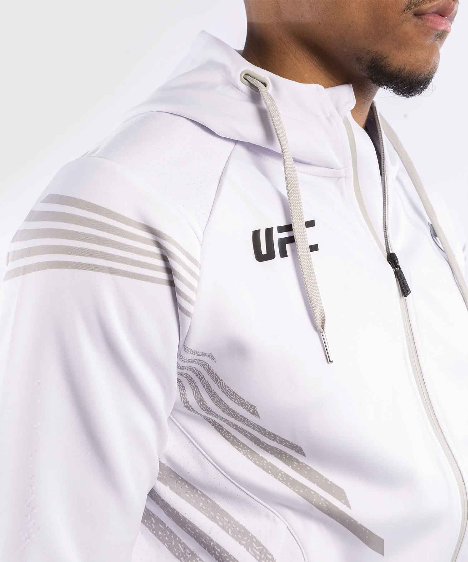 VENUM／ヴェナム　パーカー（フーディー）　　UFC VENUM PRO LINE MEN'S HOODIE／UFC VENUM プロライン メンズ フーディー（パーカー）白