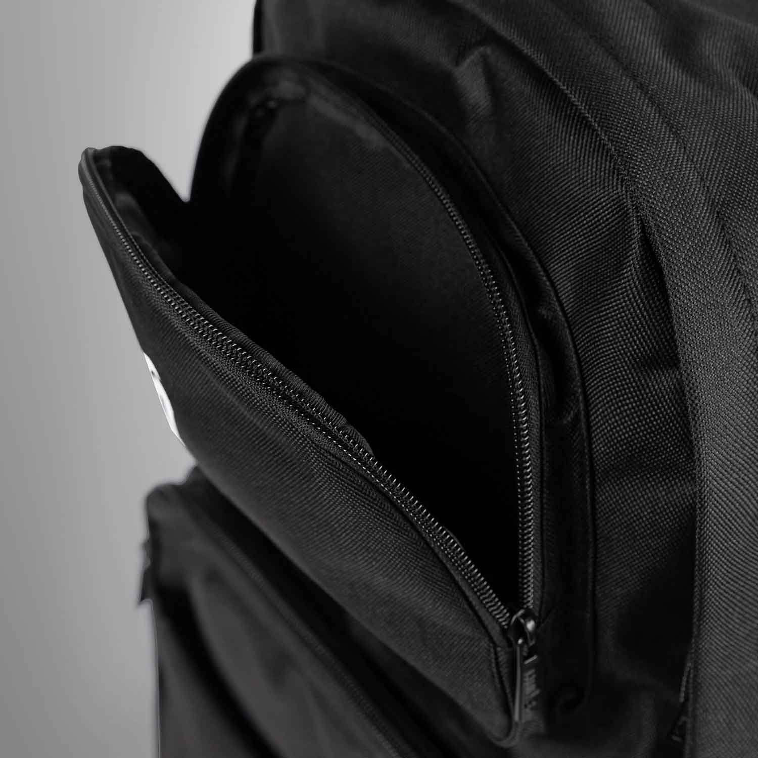 VENUM／ヴェナム　バッグ・バックパック　　EssentialBackpack／エッセンシャル バックパック