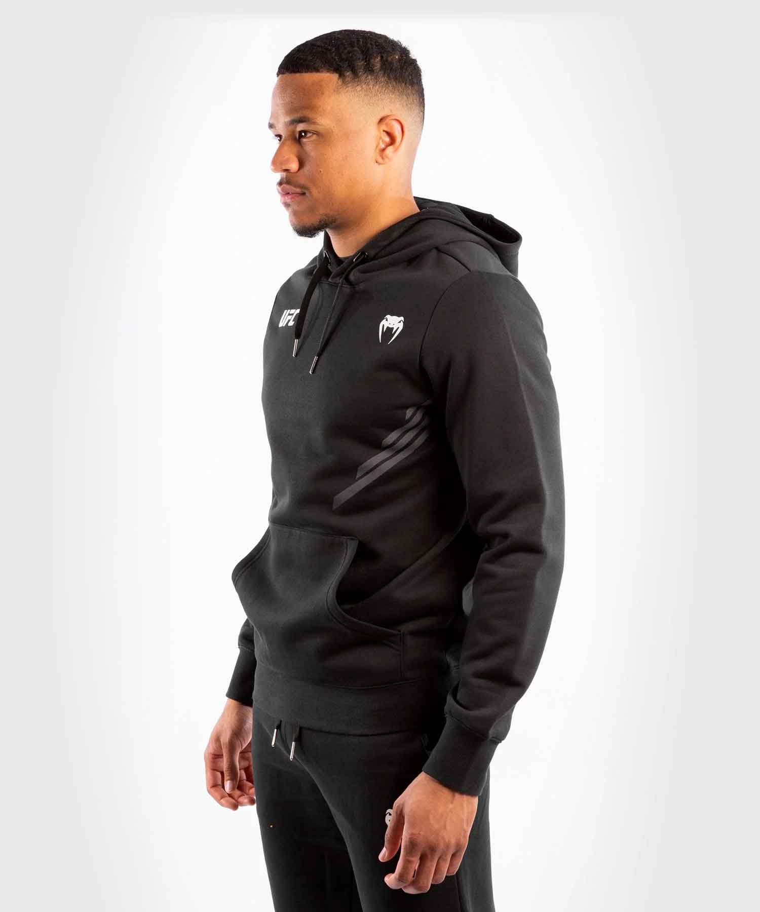 VENUM／ヴェナム　パーカー（フーディー）　　UFC VENUM REPLICA MEN'S HOODIE／UFC VENUM レプリカ メンズ フーディー（パーカー）黒