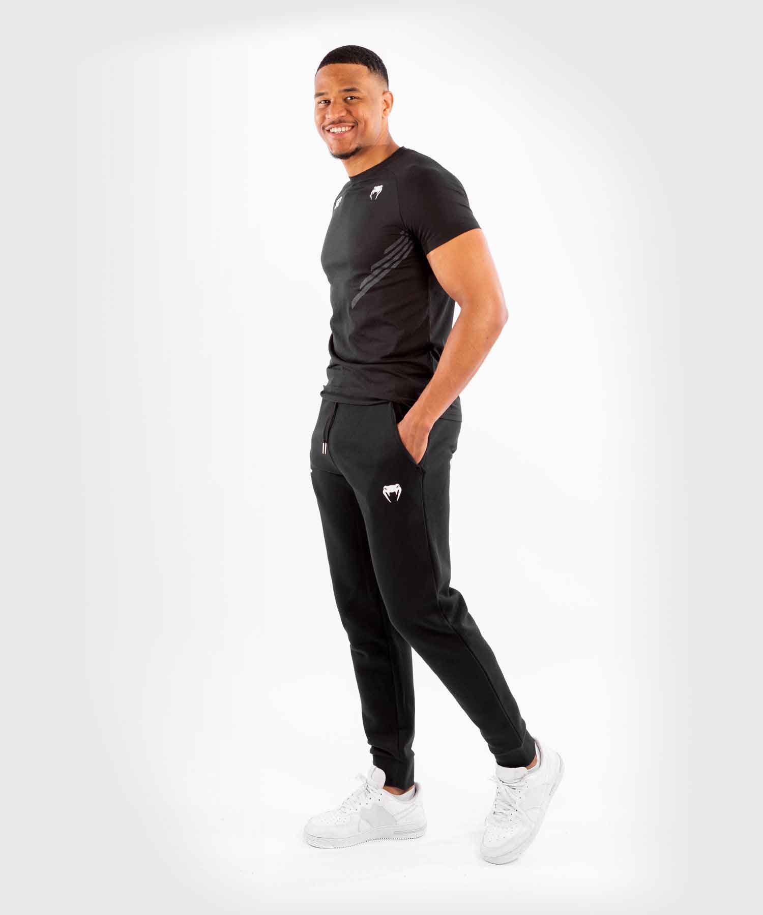 VENUM／ヴェナム　ジャージ（ユニフォーム）　　UFC VENUM REPLICA MEN'S JERSEY／UFC VENUM レプリカ メンズ ジャージ（黒）