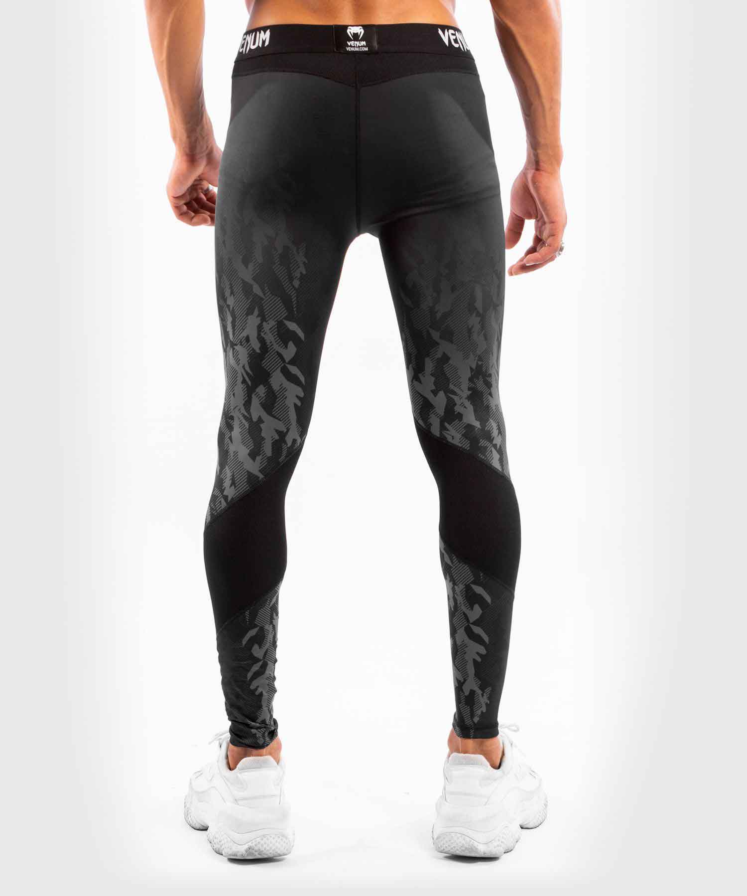 VENUM／ヴェナム　コンプレッションスパッツ（タイツ）　　UFC VENUM AUTHENTIC FIGHT WEEK MEN'S PERFORMANCE TIGHT／UFC VENUM オーセンティック ファイトウィーク メンズ パフォーマンス タイツ（スパッツ）黒