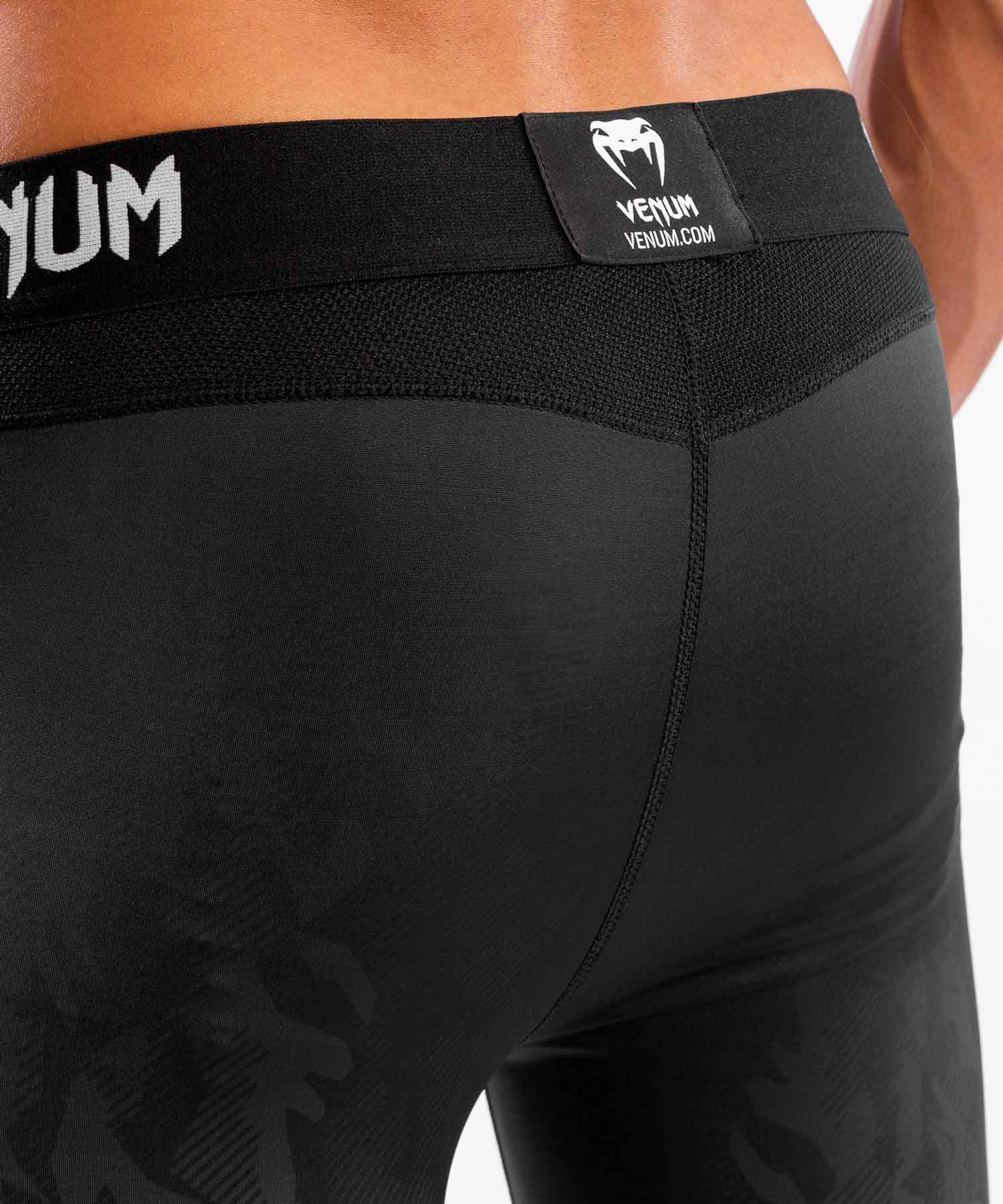 VENUM／ヴェナム　コンプレッションスパッツ（タイツ）　　UFC VENUM AUTHENTIC FIGHT WEEK MEN'S PERFORMANCE TIGHT／UFC VENUM オーセンティック ファイトウィーク メンズ パフォーマンス タイツ（スパッツ）黒