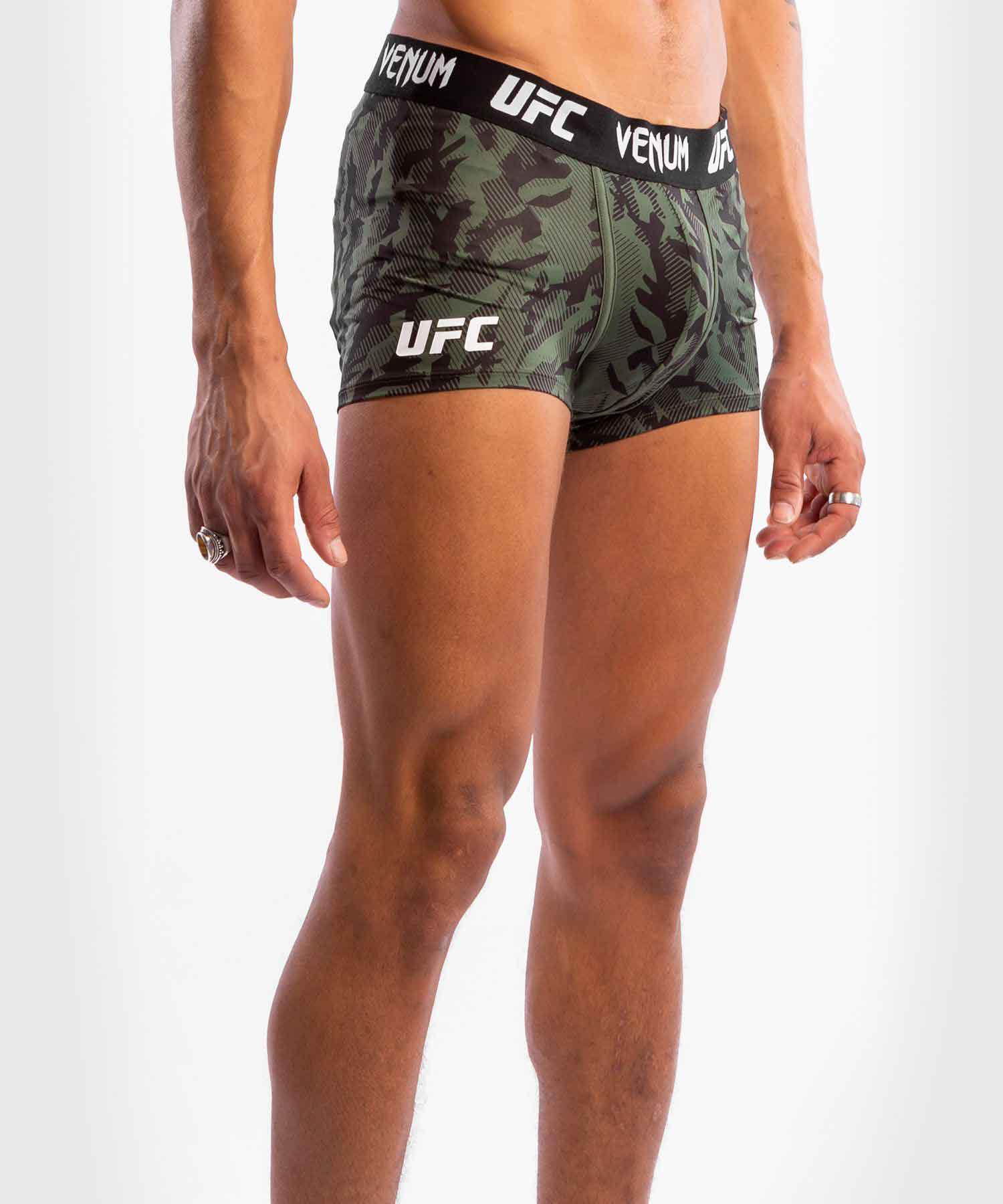 VENUM／ヴェナム　アンダーウェア　　UFC VENUM AUTHENTIC FIGHT WEEK MEN'S WEIGH-IN UNDERWEAR／UFC VENUM オーセンティック ファイトウィーク メンズ ウェイイン（計量）アンダーウェア（カーキ）