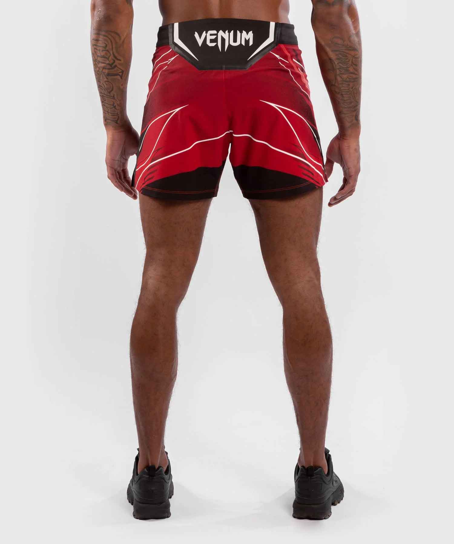 VENUM／ヴェナム　ファイトショーツ　　UFC VENUM AUTHENTIC FIGHT NIGHT MEN'S SHORTS SHORT FIT／UFC VENUM オーセンティック ファイトナイト メンズ ショーツ ショート フィット（レッド／黒）