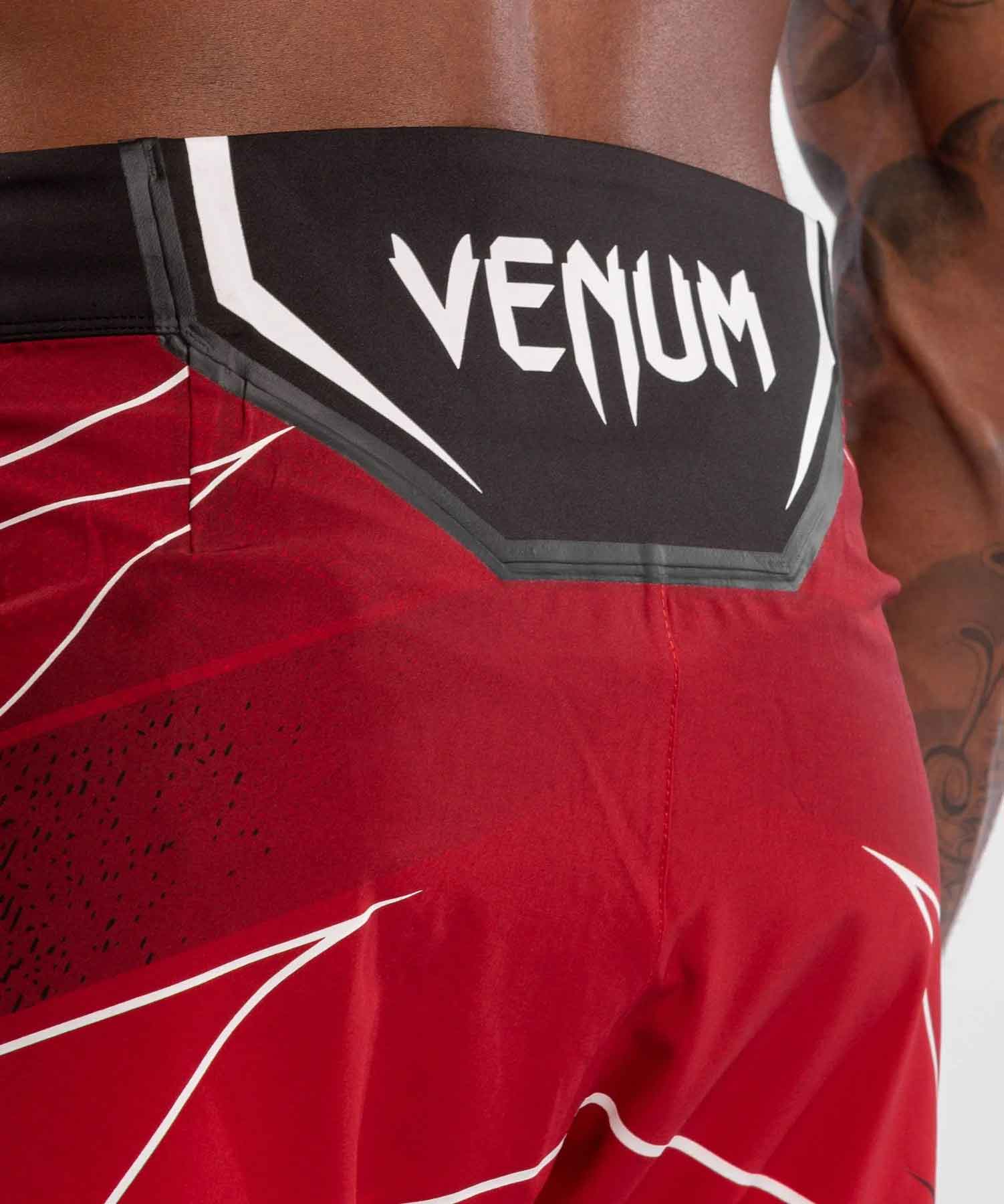 VENUM／ヴェナム　ファイトショーツ　　UFC VENUM AUTHENTIC FIGHT NIGHT MEN'S SHORTS SHORT FIT／UFC VENUM オーセンティック ファイトナイト メンズ ショーツ ショート フィット（レッド／黒）