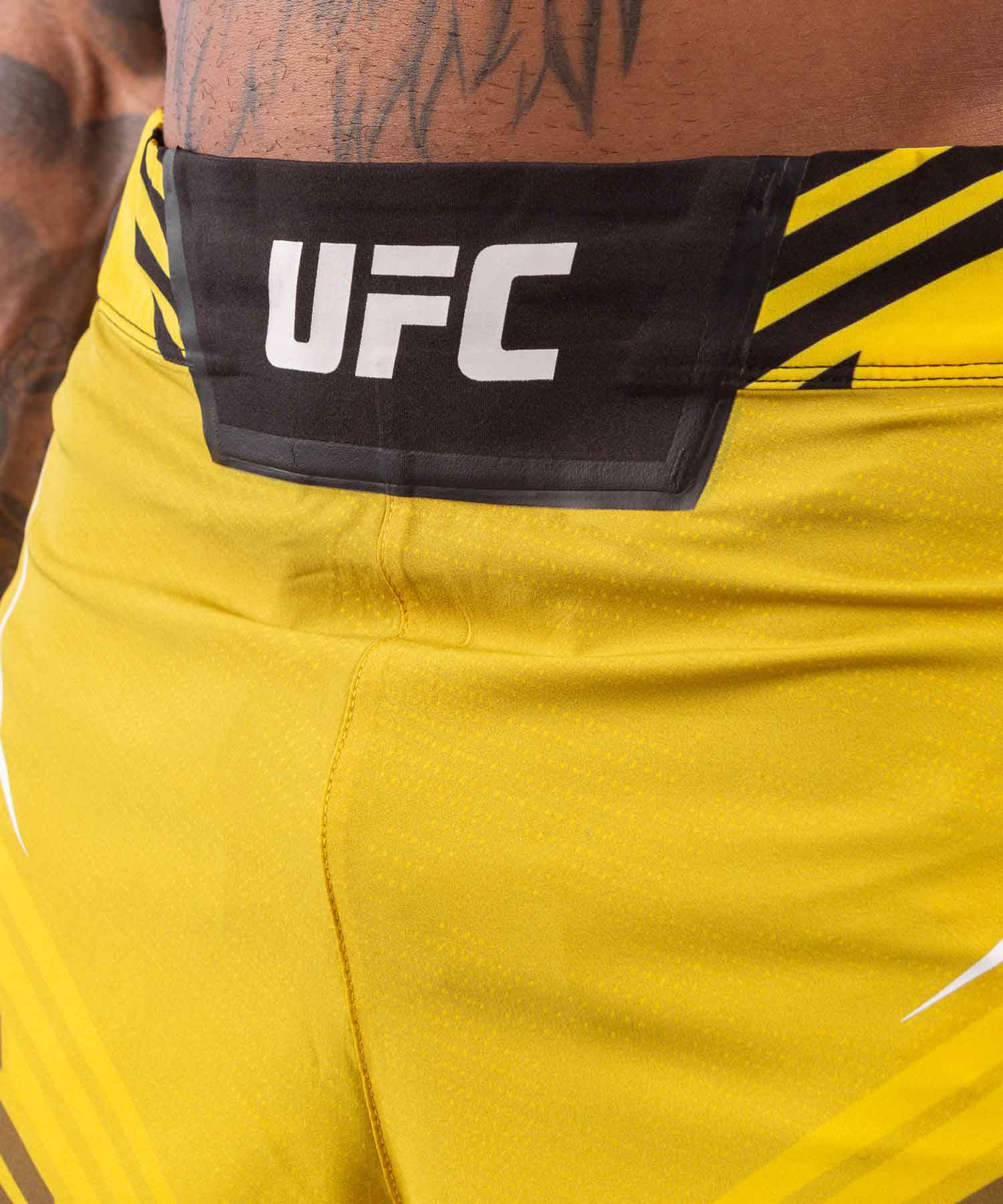 VENUM／ヴェナム　ファイトショーツ　　UFC VENUM AUTHENTIC FIGHT NIGHT MEN'S SHORTS SHORT FIT／UFC VENUM オーセンティック ファイトナイト メンズ ショーツ ショート フィット（イエロー／黒）