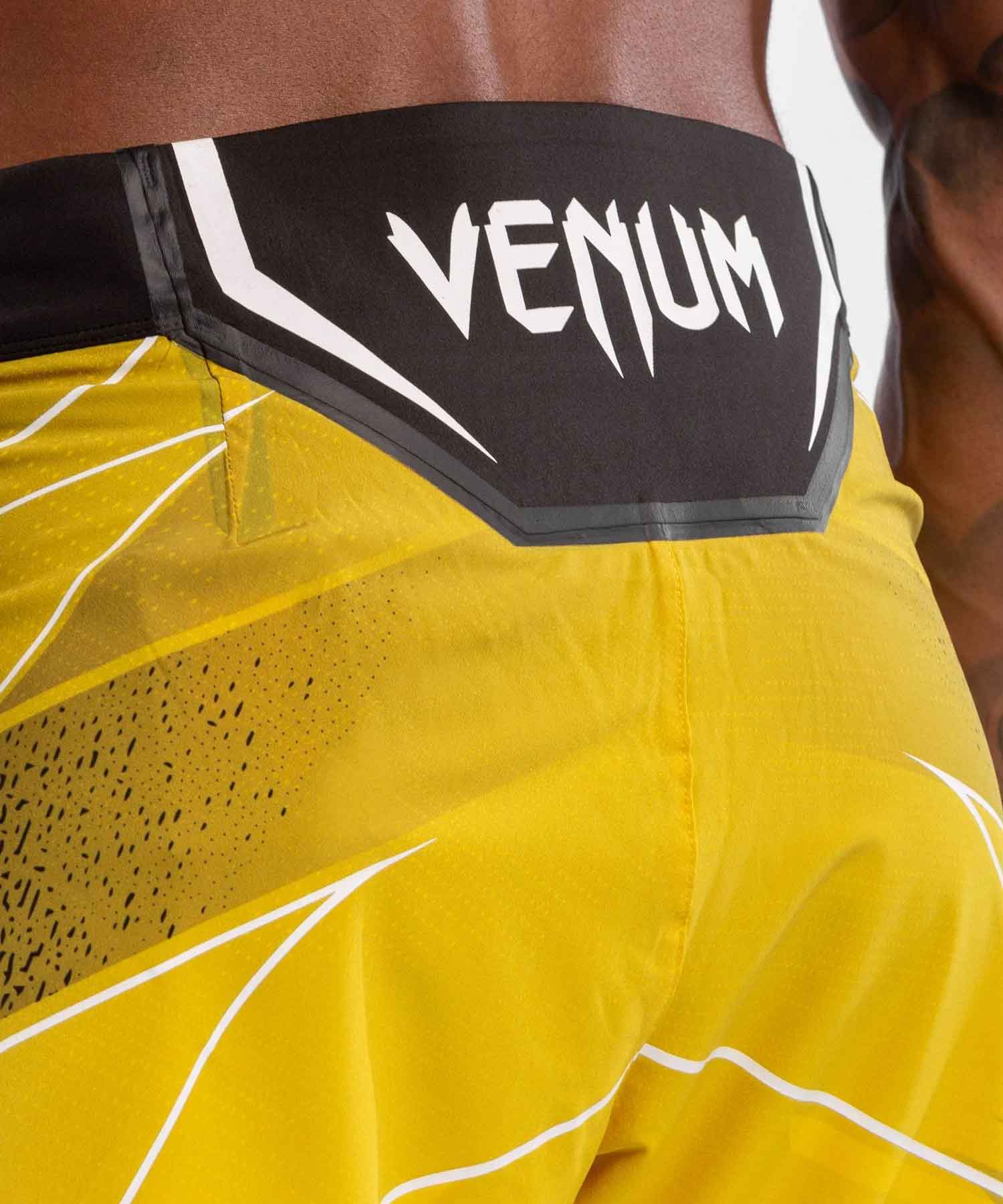 VENUM／ヴェナム　ファイトショーツ　　UFC VENUM AUTHENTIC FIGHT NIGHT MEN'S SHORTS SHORT FIT／UFC VENUM オーセンティック ファイトナイト メンズ ショーツ ショート フィット（イエロー／黒）