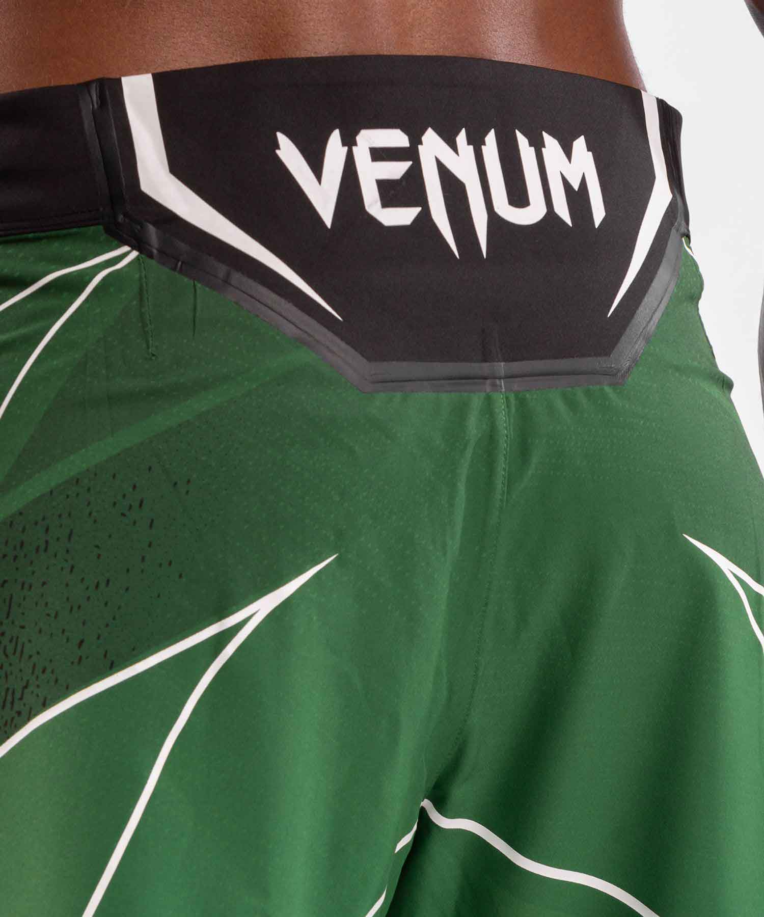 VENUM／ヴェナム　ファイトショーツ　　UFC VENUM AUTHENTIC FIGHT NIGHT MEN'S GLADIATOR SHORTS／UFC VENUM オーセンティック ファイトナイト メンズ グラディエーター ショーツ（グリーン／黒）