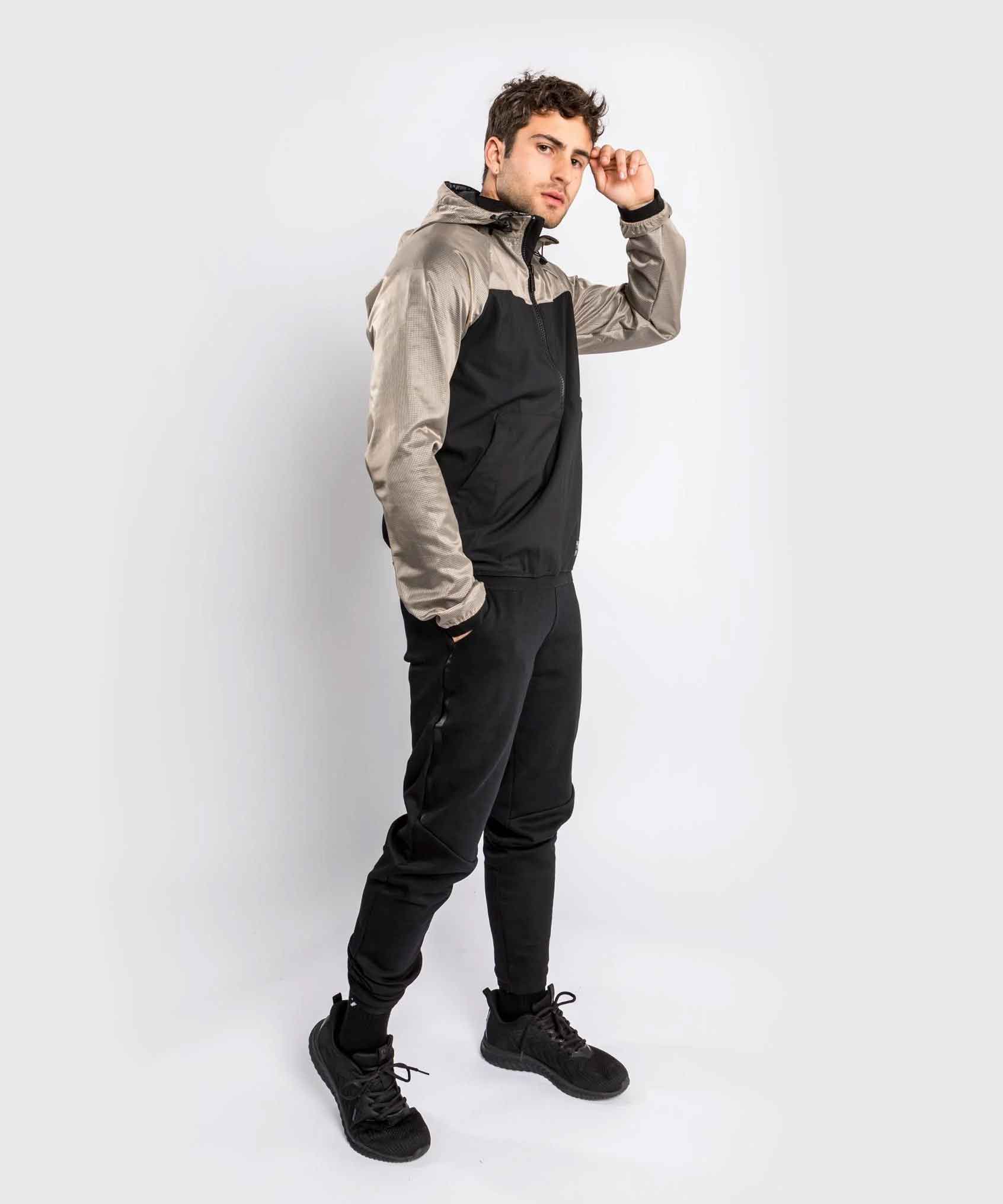 VENUM／ヴェナム　パーカー（フーディー）　　LASER XT HOODIE／レーザー XT フーディー（パーカー）黒／サンド