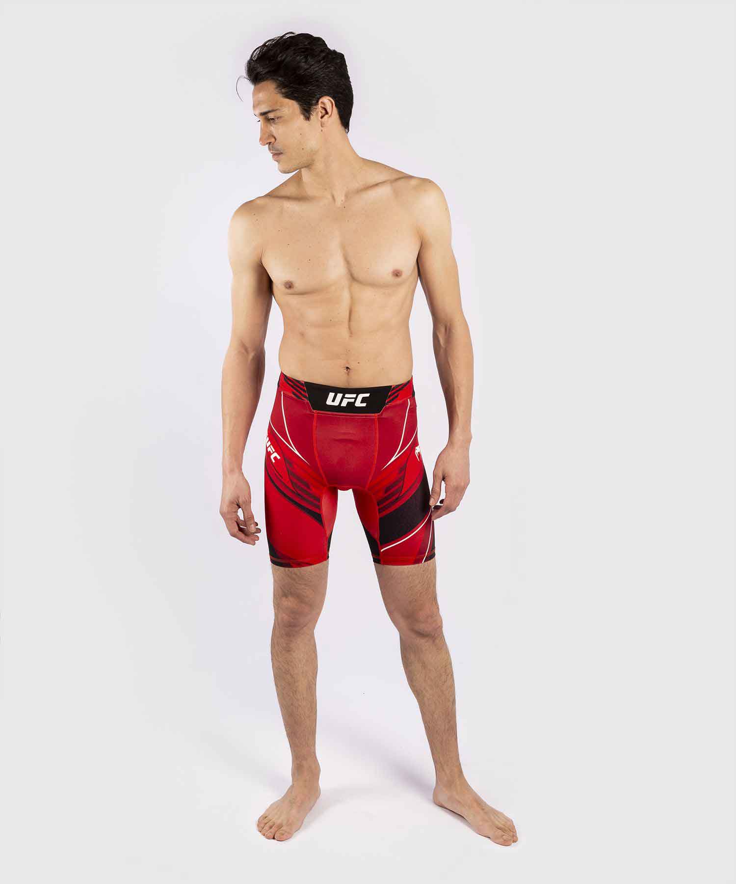 VENUM／ヴェナム　コンプレッション・バーリトゥードショーツ　　UFC VENUM PRO LINE MEN'S VALE TUDO SHORTS／UFC VENUM プロライン メンズ バーリトゥードショーツ（レッド／黒）