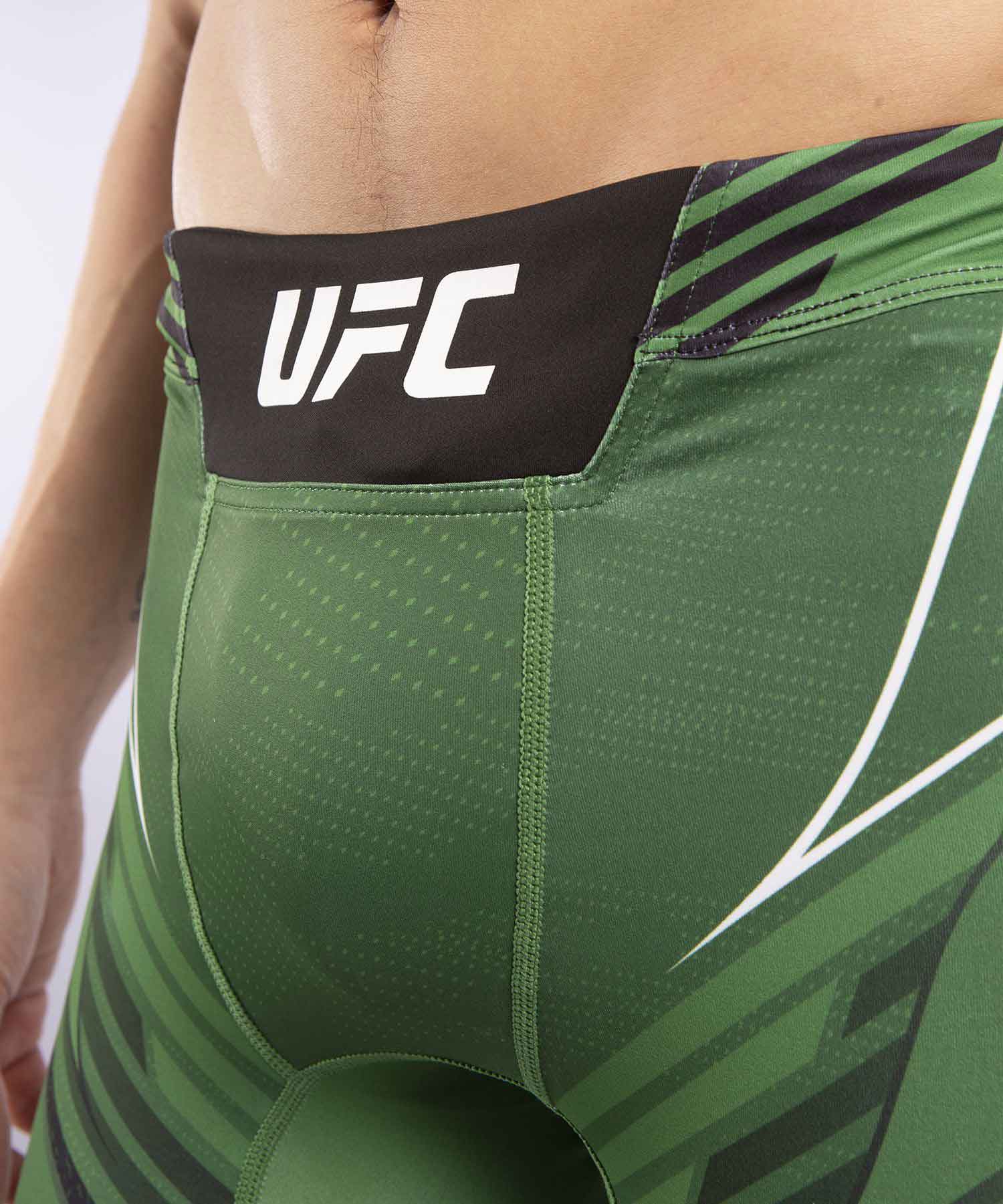 VENUM／ヴェナム　コンプレッション・バーリトゥードショーツ　　UFC VENUM PRO LINE MEN'S VALE TUDO SHORTS／UFC VENUM プロライン メンズ バーリトゥードショーツ（グリーン／黒）