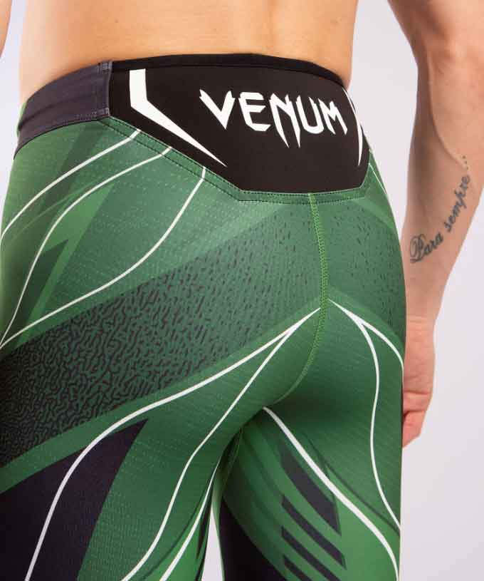 VENUM／ヴェナム　コンプレッション・バーリトゥードショーツ　　UFC VENUM PRO LINE MEN'S VALE TUDO SHORTS／UFC VENUM プロライン メンズ バーリトゥードショーツ（グリーン／黒）