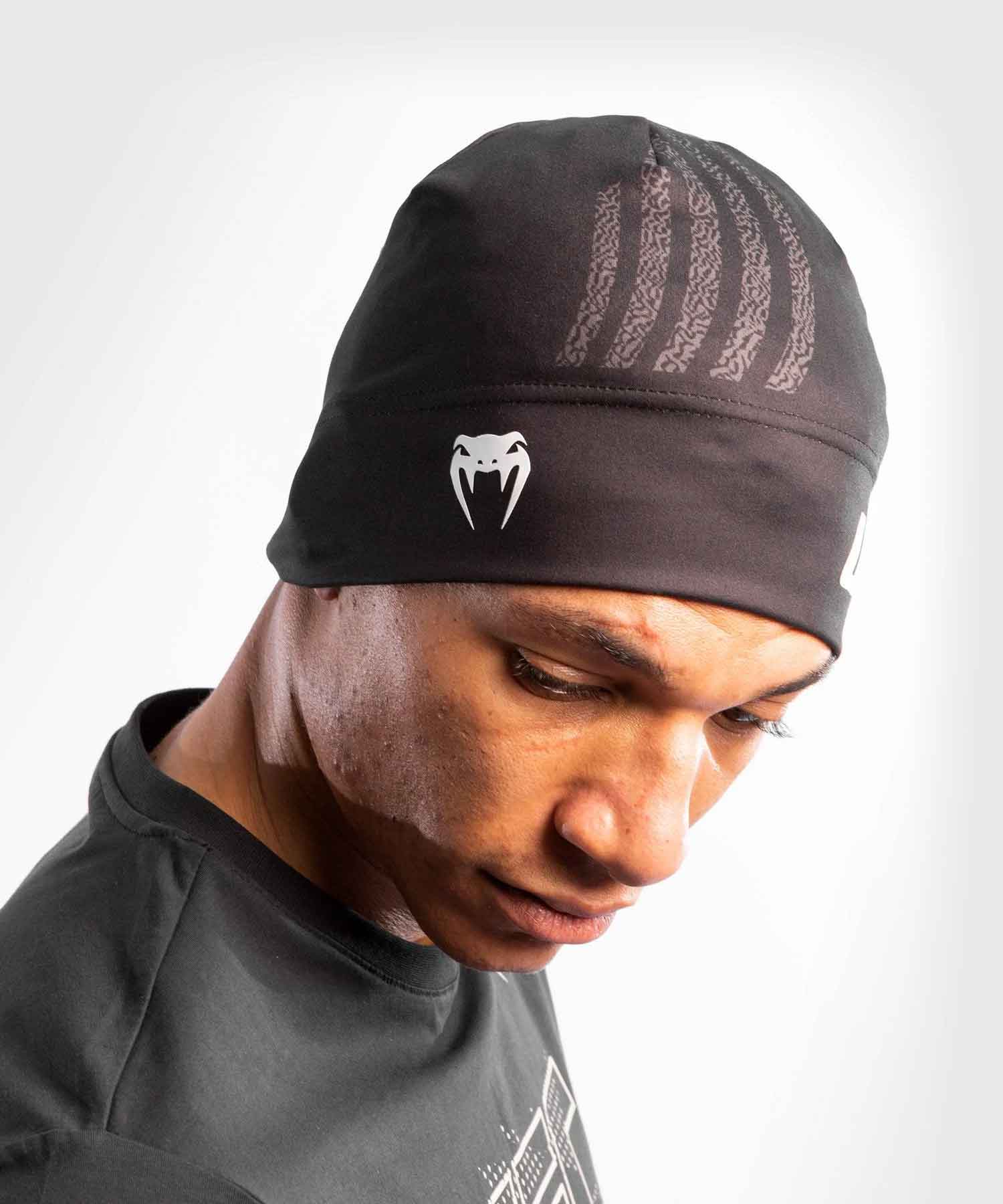 VENUM／ヴェナム　ビーニー・キャップ　　UFC VENUM AUTHENTIC FIGHT NIGHT UNISEX WALKOUT BEANIE／UFC VENUM オーセンティック ファイトナイト ユニセックス ウォークアウト ビーニー（黒）