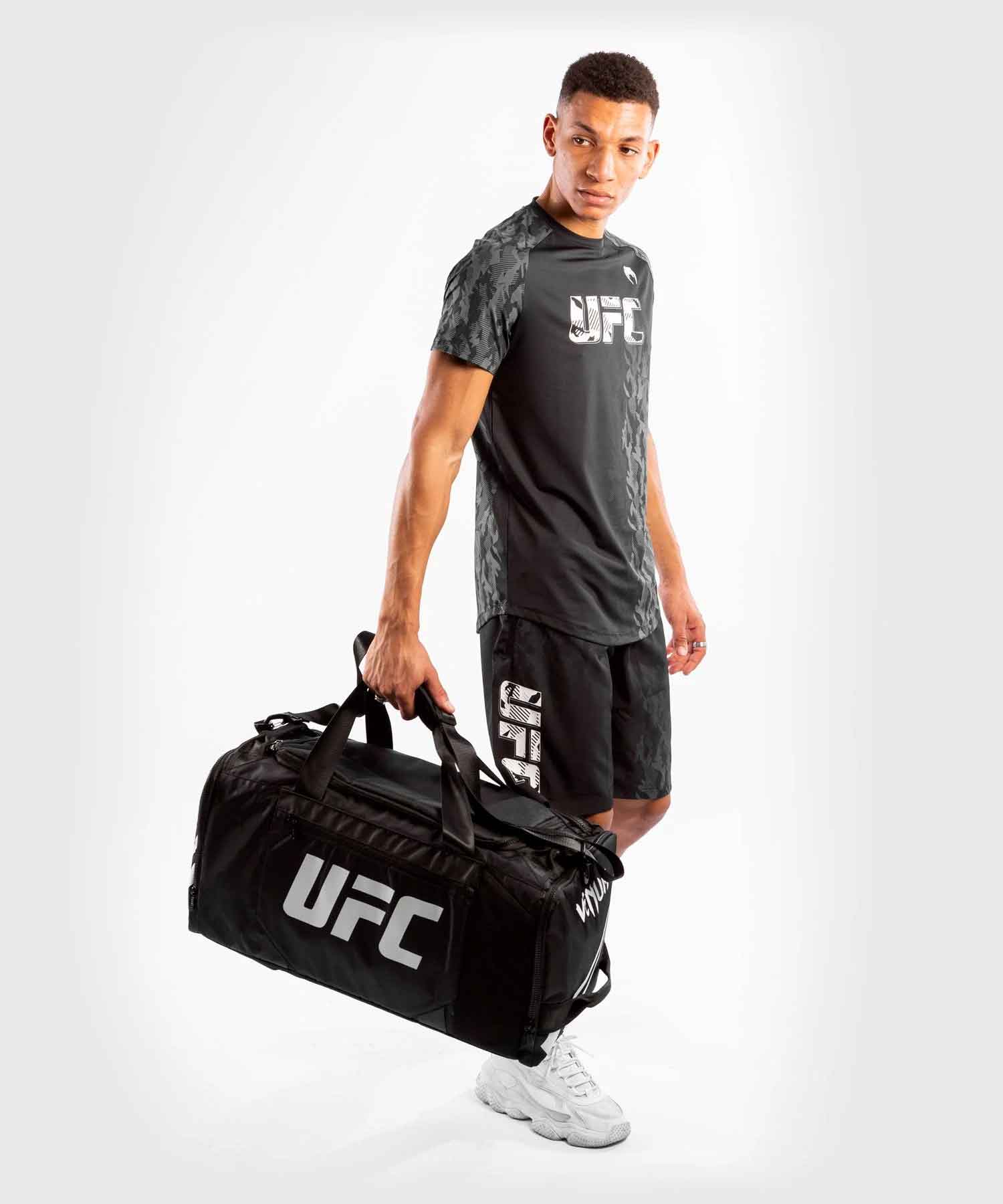 VENUM／ヴェナム　Tシャツ　　UFC VENUM AUTHENTIC FIGHT WEEK MEN'S PERFORMANCE T-SHIRT／UFC VENUM ファイトウィーク メンズ パフォーマンスTシャツ（黒）