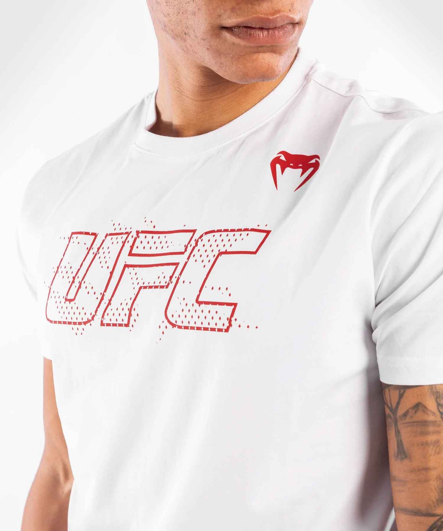 VENUM／ヴェナム　Tシャツ　　UFC VENUM AUTHENTIC FIGHT WEEK 2 MEN'S SHORT SLEEVE T-SHIRT／UFC VENUM オーセンティック ファイトウィーク 2 メンズ ショートスリーブTシャツ（白）