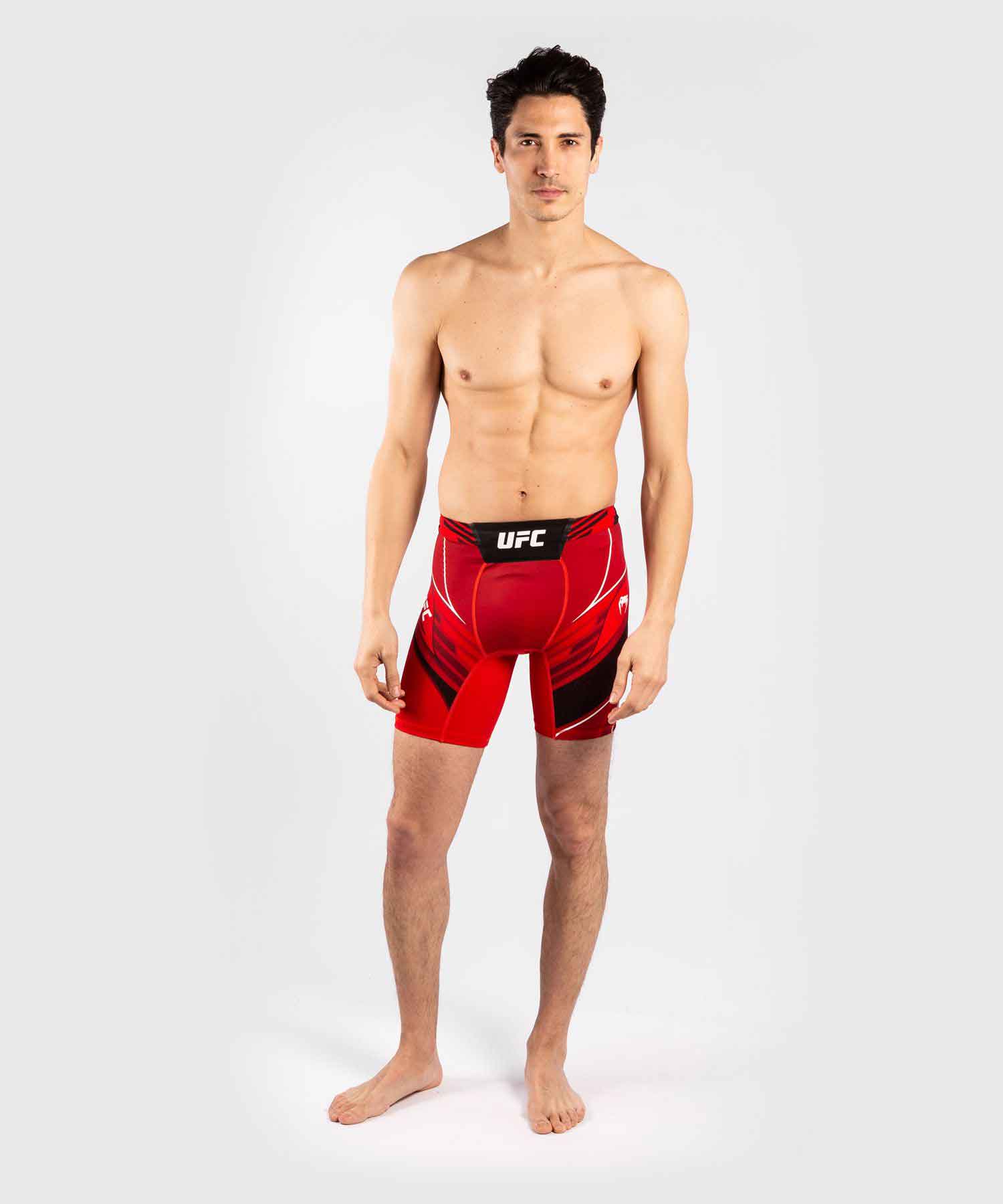 VENUM／ヴェナム　コンプレッション・バーリトゥードショーツ　　UFC VENUM AUTHENTIC FIGHT NIGHT MEN'S VALE TUDO SHORTS SHORT FIT／UFC VENUM オーセンティック ファイトナイト メンズ バーリトゥードショーツ ショートフィット（レッド／黒）