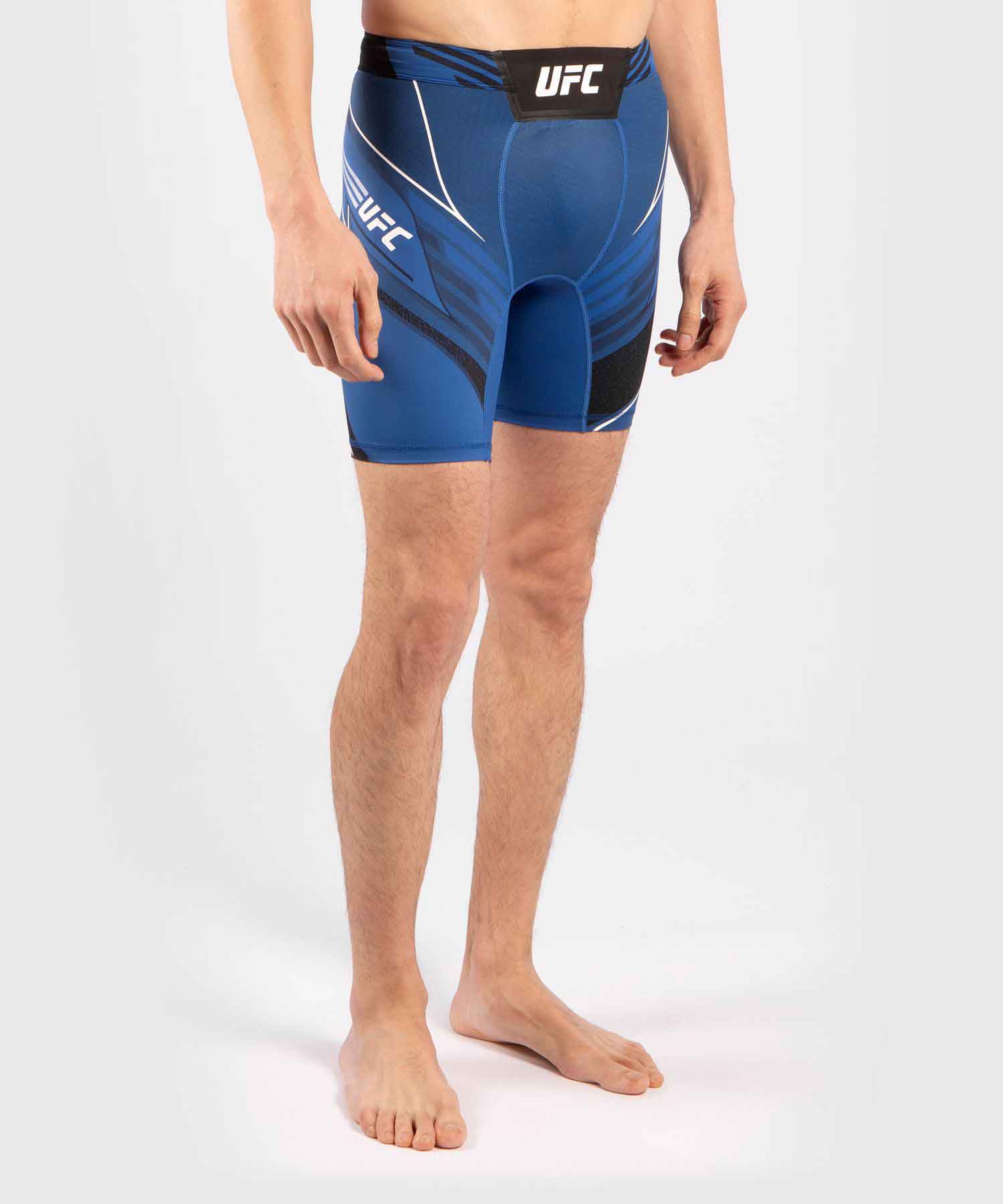 VENUM／ヴェナム　コンプレッション・バーリトゥードショーツ　　UFC VENUM AUTHENTIC FIGHT NIGHT MEN'S VALE TUDO SHORTS SHORT FIT／UFC VENUM オーセンティック ファイトナイト メンズ バーリトゥードショーツ ショートフィット（ブルー／黒）