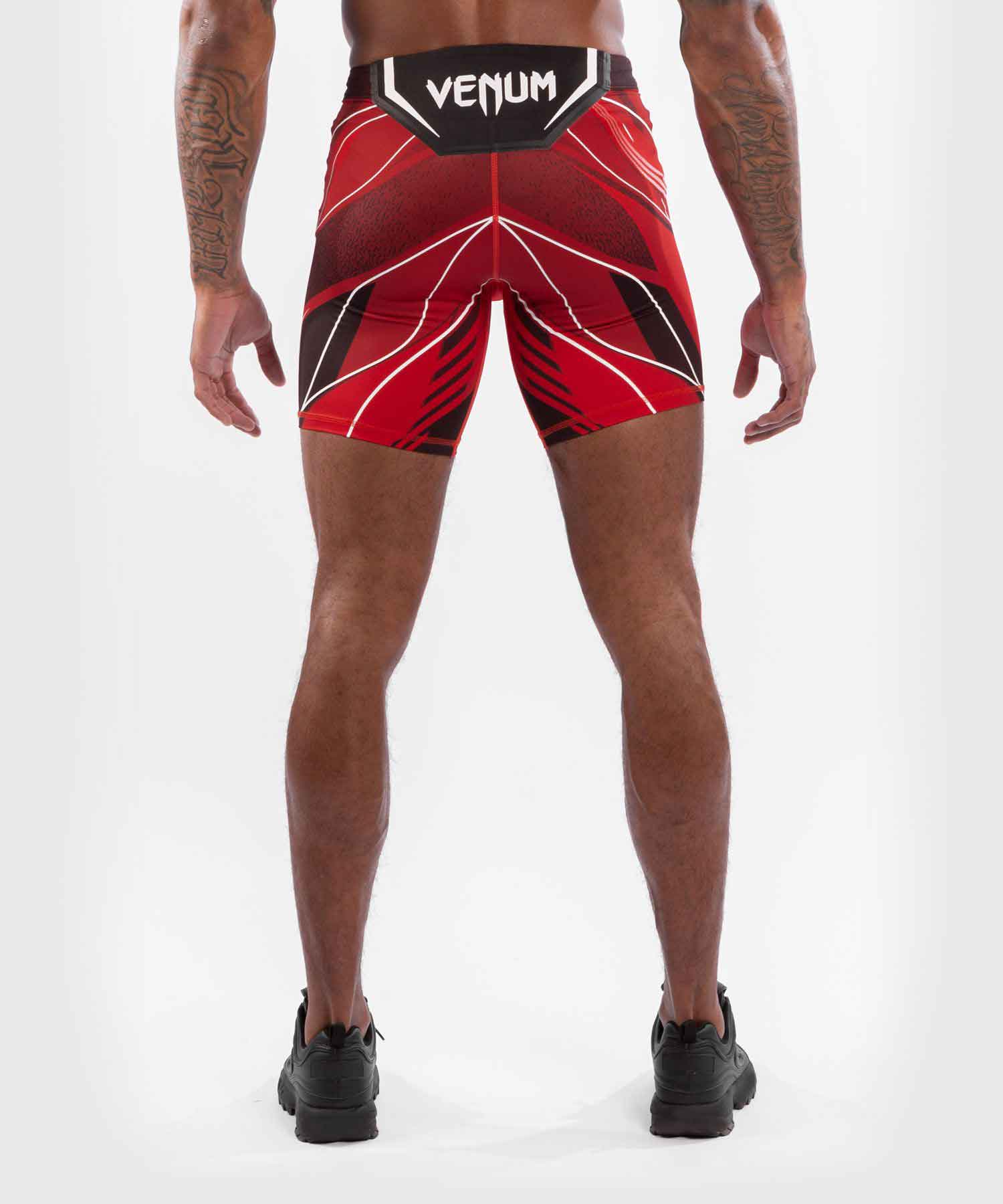 VENUM／ヴェナム　コンプレッション・バーリトゥードショーツ　　UFC VENUM AUTHENTIC FIGHT NIGHT MEN'S VALE TUDO SHORTS LONG FIT／UFC VENUM オーセンティック ファイトナイト メンズ バーリトゥードショーツ ロングフィット（レッド／黒）