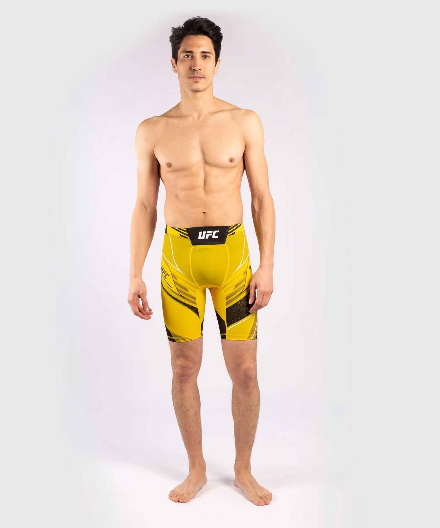 VENUM／ヴェナム　コンプレッション・バーリトゥードショーツ　　UFC VENUM AUTHENTIC FIGHT NIGHT MEN'S VALE TUDO SHORTS LONG FIT／UFC VENUM オーセンティック ファイトナイト メンズ バーリトゥードショーツ ロングフィット（イエロー／黒）