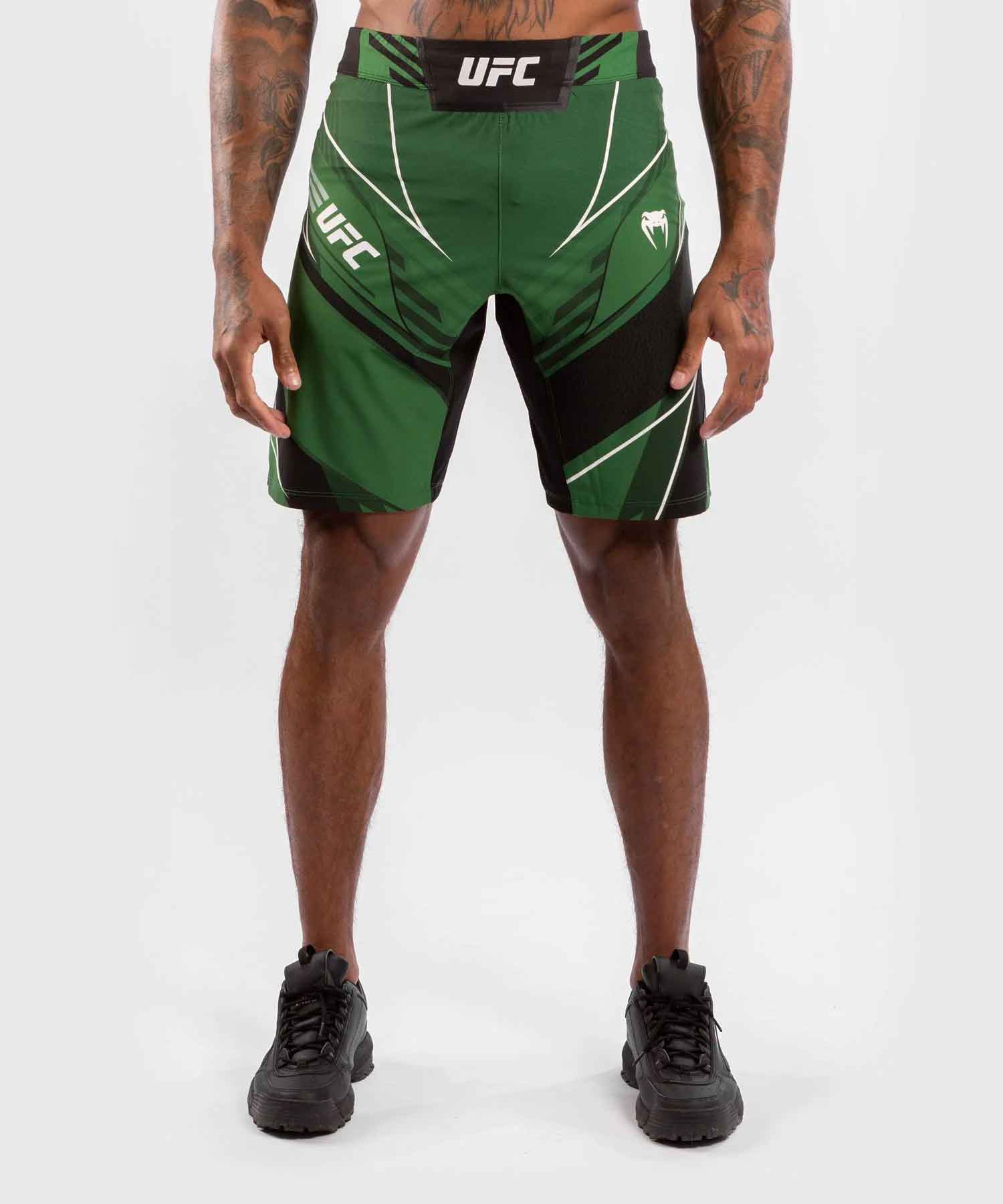 VENUM／ヴェナム　ファイトショーツ　　UFC VENUM AUTHENTIC FIGHT NIGHT MEN'S SHORTS LONG FIT／UFC VENUM オーセンティック ファイトナイト メンズ ショーツ ロング フィット（グリーン／黒）