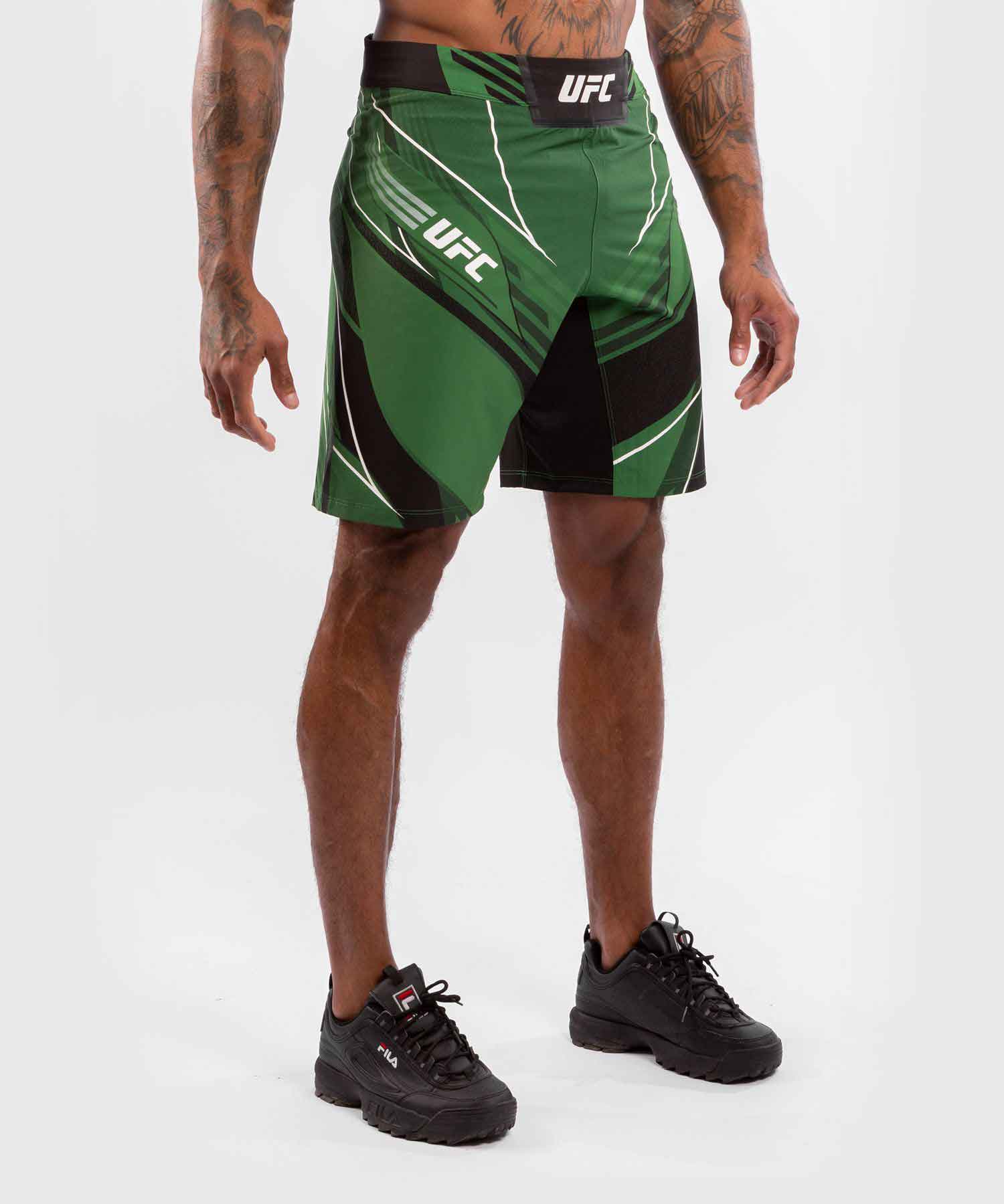 VENUM／ヴェナム　ファイトショーツ　　UFC VENUM AUTHENTIC FIGHT NIGHT MEN'S SHORTS LONG FIT／UFC VENUM オーセンティック ファイトナイト メンズ ショーツ ロング フィット（グリーン／黒）