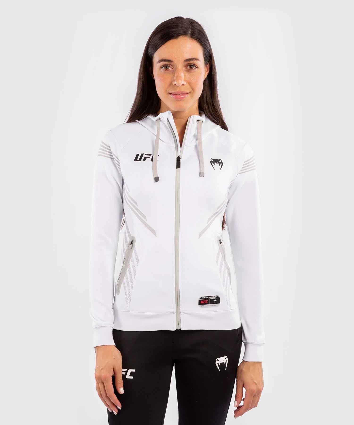 VENUM WOMEN／レディース　パーカー　　UFC VENUM AUTHENTIC FIGHT NIGHT WOMEN'S WALKOUT HOODIE／UFC VENUM オーセンティック ファイトナイト レディース ウオークアウト フーディー（パーカー）白