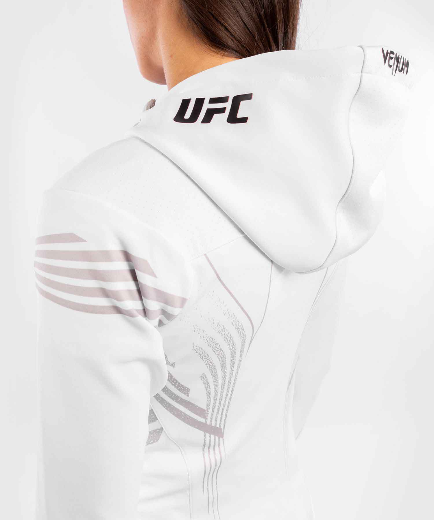 VENUM WOMEN／レディース　パーカー　　UFC VENUM AUTHENTIC FIGHT NIGHT WOMEN'S WALKOUT HOODIE／UFC VENUM オーセンティック ファイトナイト レディース ウオークアウト フーディー（パーカー）白