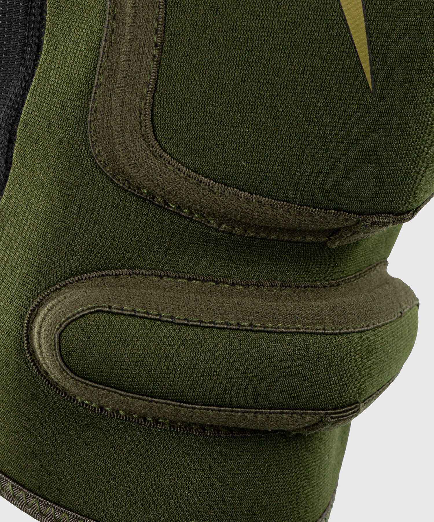 VENUM／ヴェナム　アクセサリー　　KONTACT EVO KNEE PADS／コンタクト EVO ニーパッド（カーキ／ゴールド）