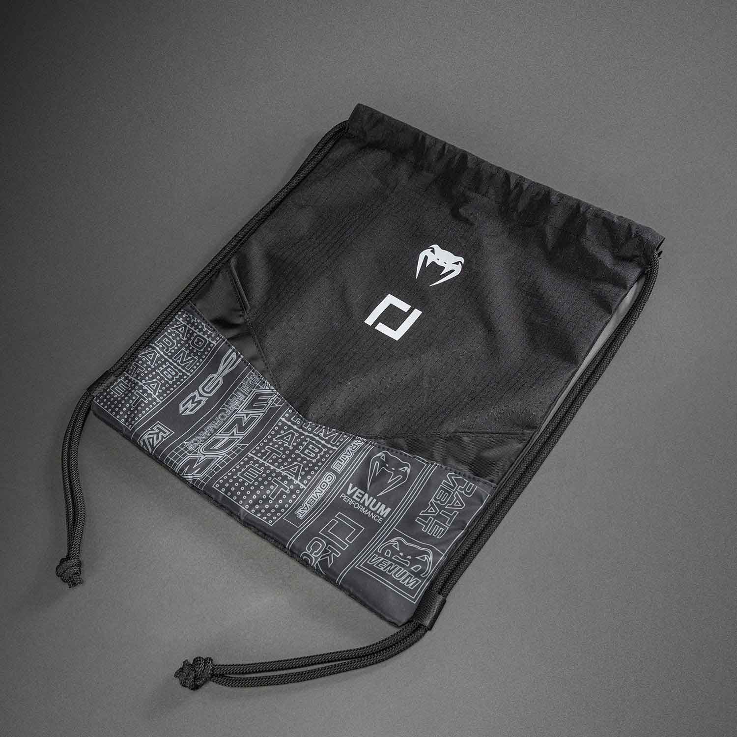 VENUM／ヴェナム　アクセサリー　バッグ・バックパック　　Karate Combat by Venum Drawstring Bag／カラテ・コンバット by VENUM ドローストリングバッグ
