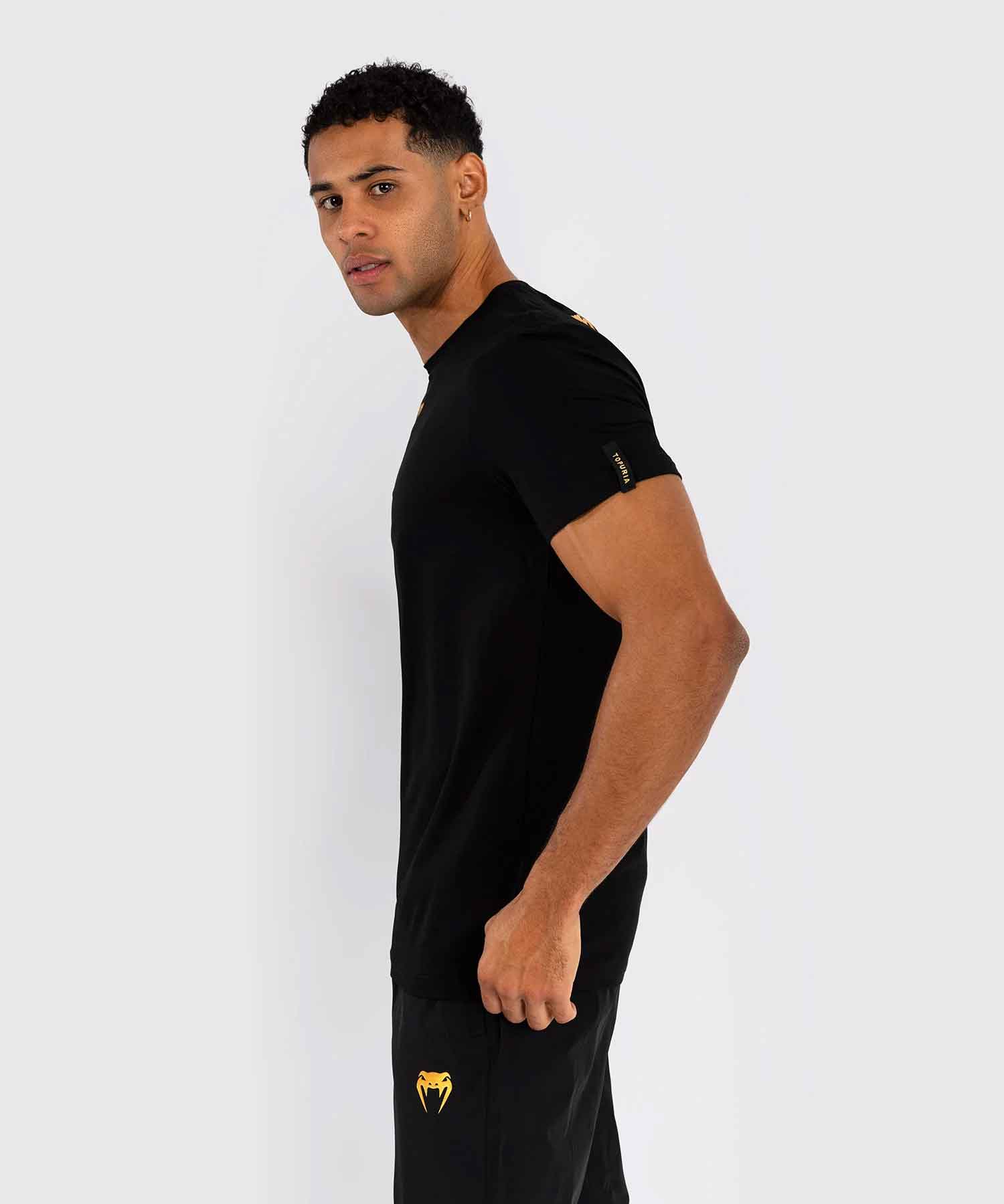 VENUM／ヴェナム　Tシャツ　　Venum x Topuria Unmatched Edition T-Shirt／ヴェナム × イリア・トプリア アンマッチド エディション Tシャツ