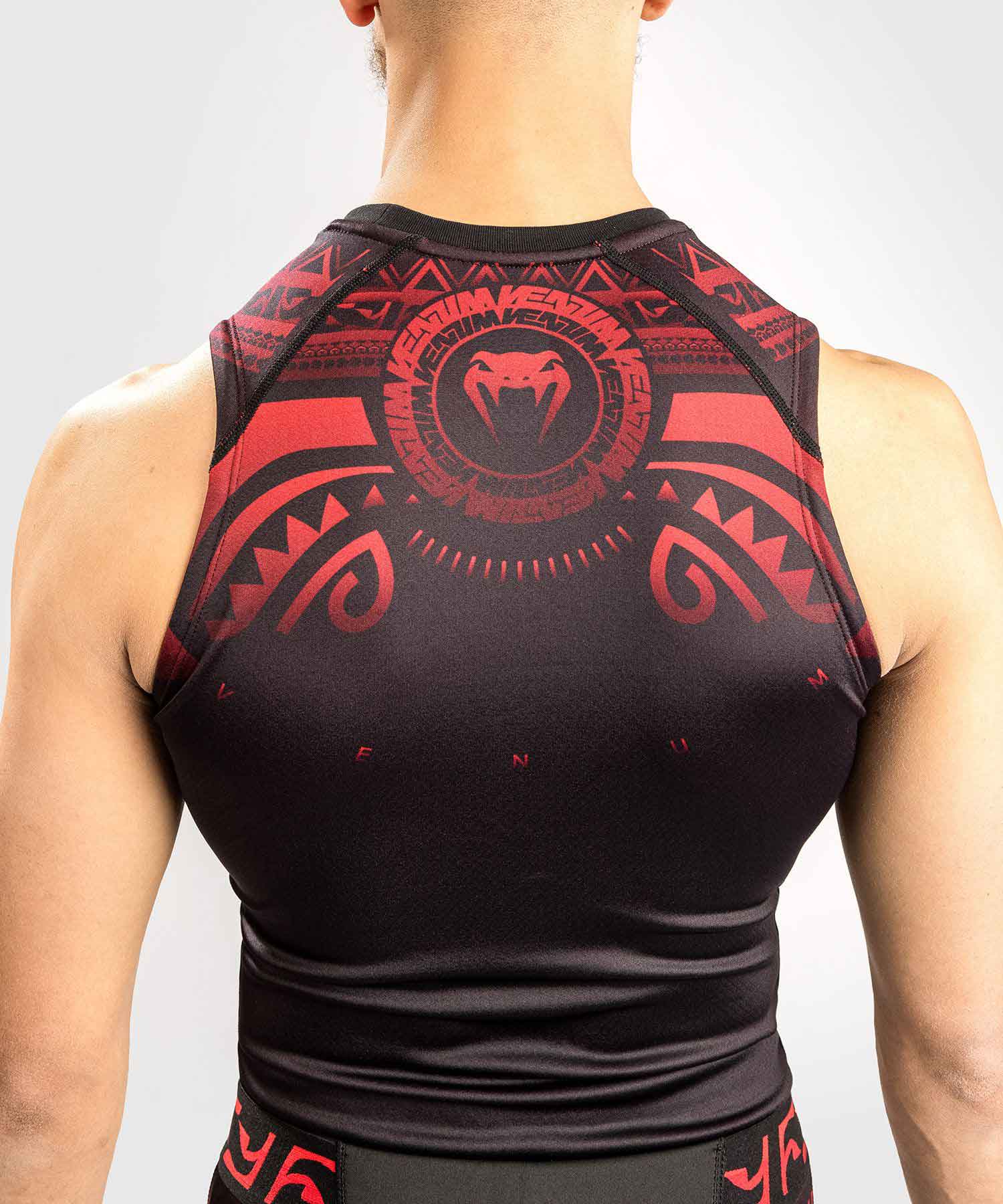 VENUM／ヴェナム　ラッシュガード　　NAKAHI RASHGUARD SLEEVELESS／ナカヒ ラッシュガード スリーブレス（黒／レッド）