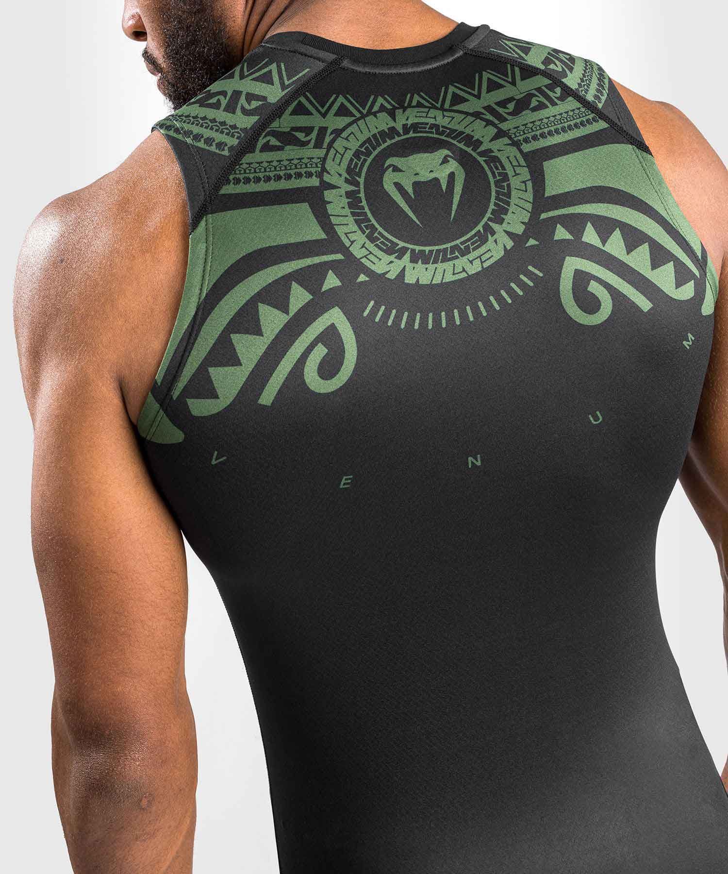 VENUM／ヴェナム　ラッシュガード　　NAKAHI RASHGUARD SLEEVELESS／ナカヒ ラッシュガード スリーブレス（黒／カーキ）