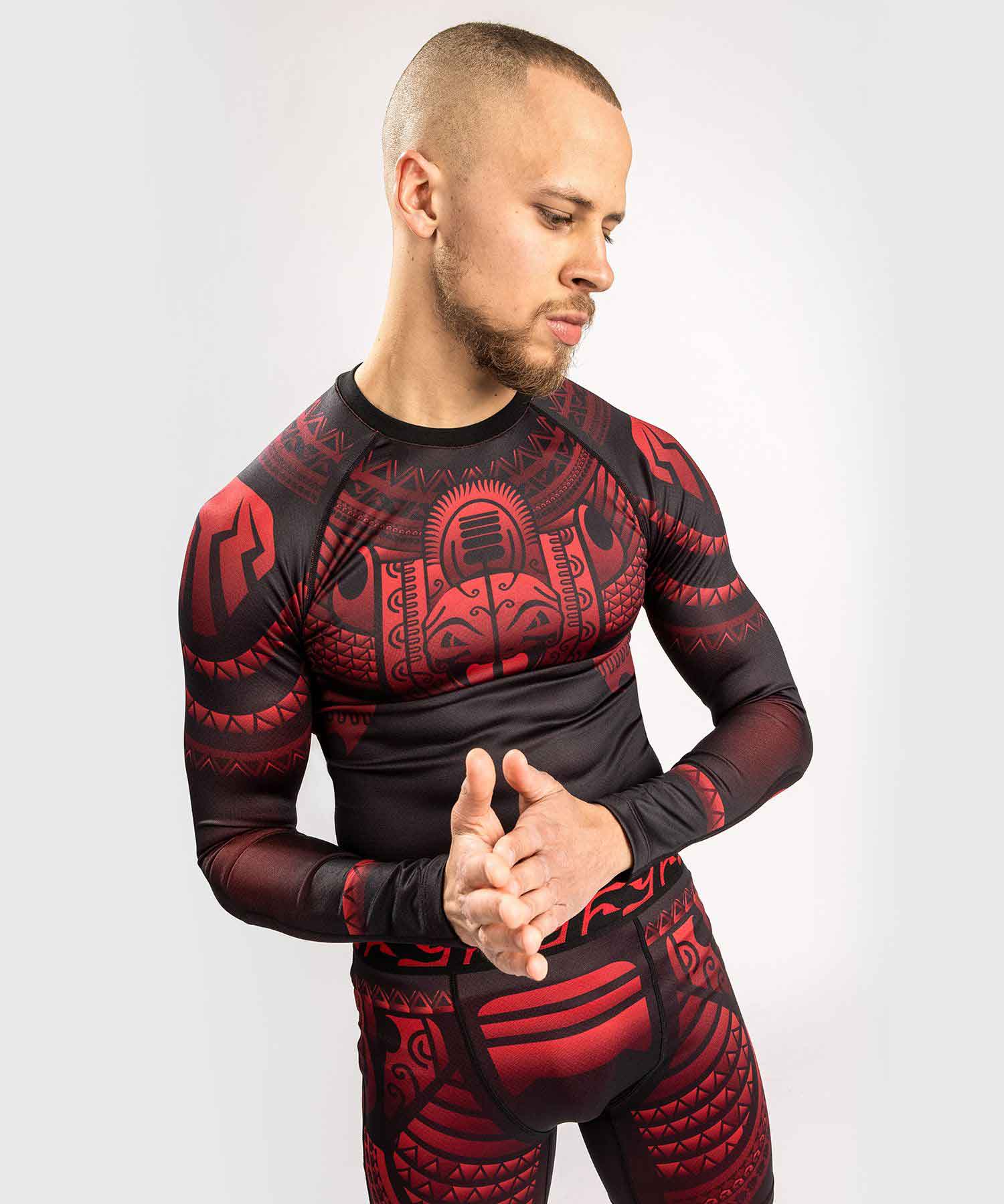 VENUM／ヴェナム　ラッシュガード　　NAKAHI RASHGUARD LONG SLEEVES／ナカヒ ラッシュガード ロングスリーブ（黒／レッド）