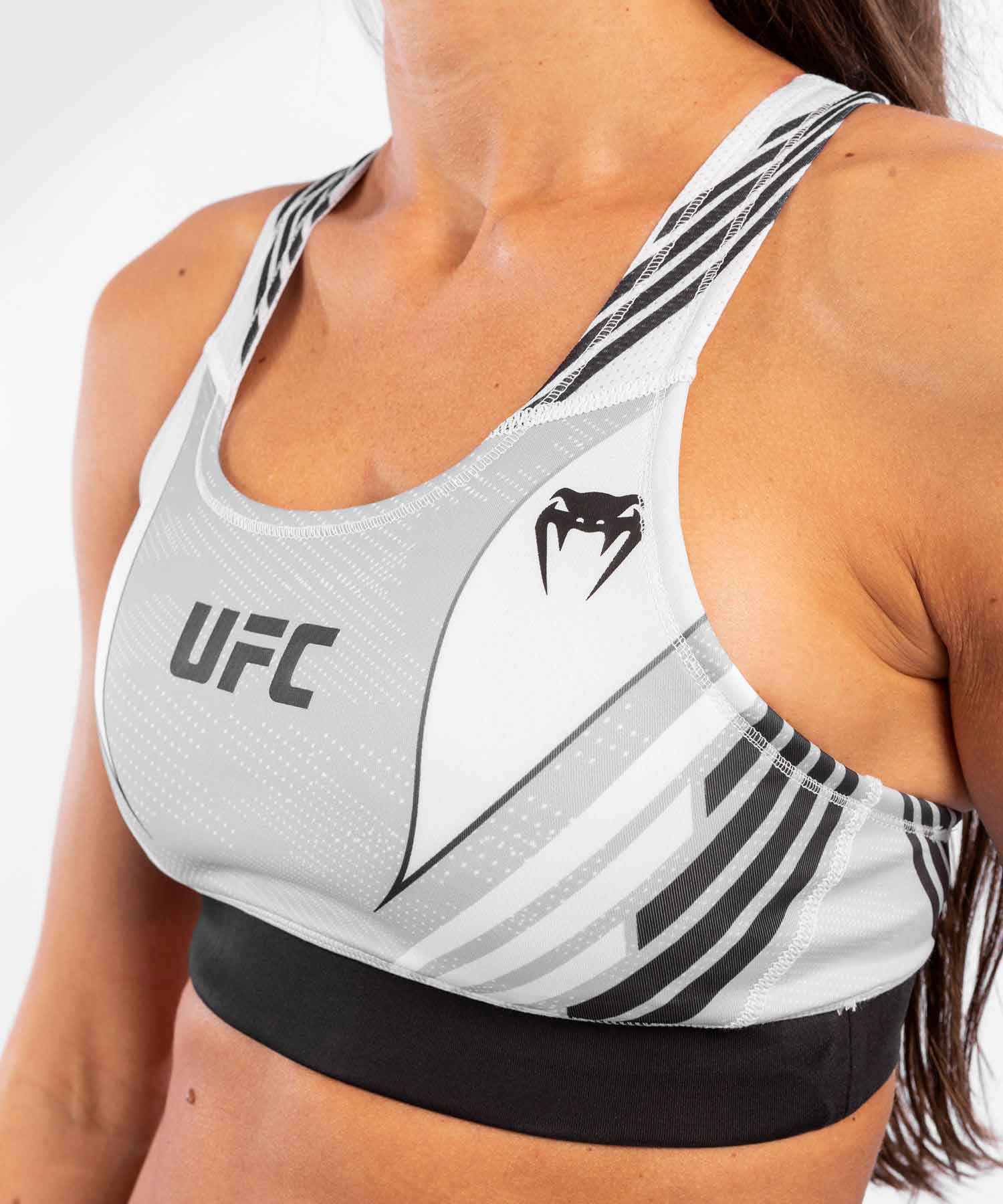 VENUM WOMEN／レディース　スポーツブラ　　UFC VENUM AUTHENTIC FIGHT NIGHT WOMEN'S SPORT BRA／UFC VENUM オーセンティック ファイトナイト レディース スポーツブラ（白）