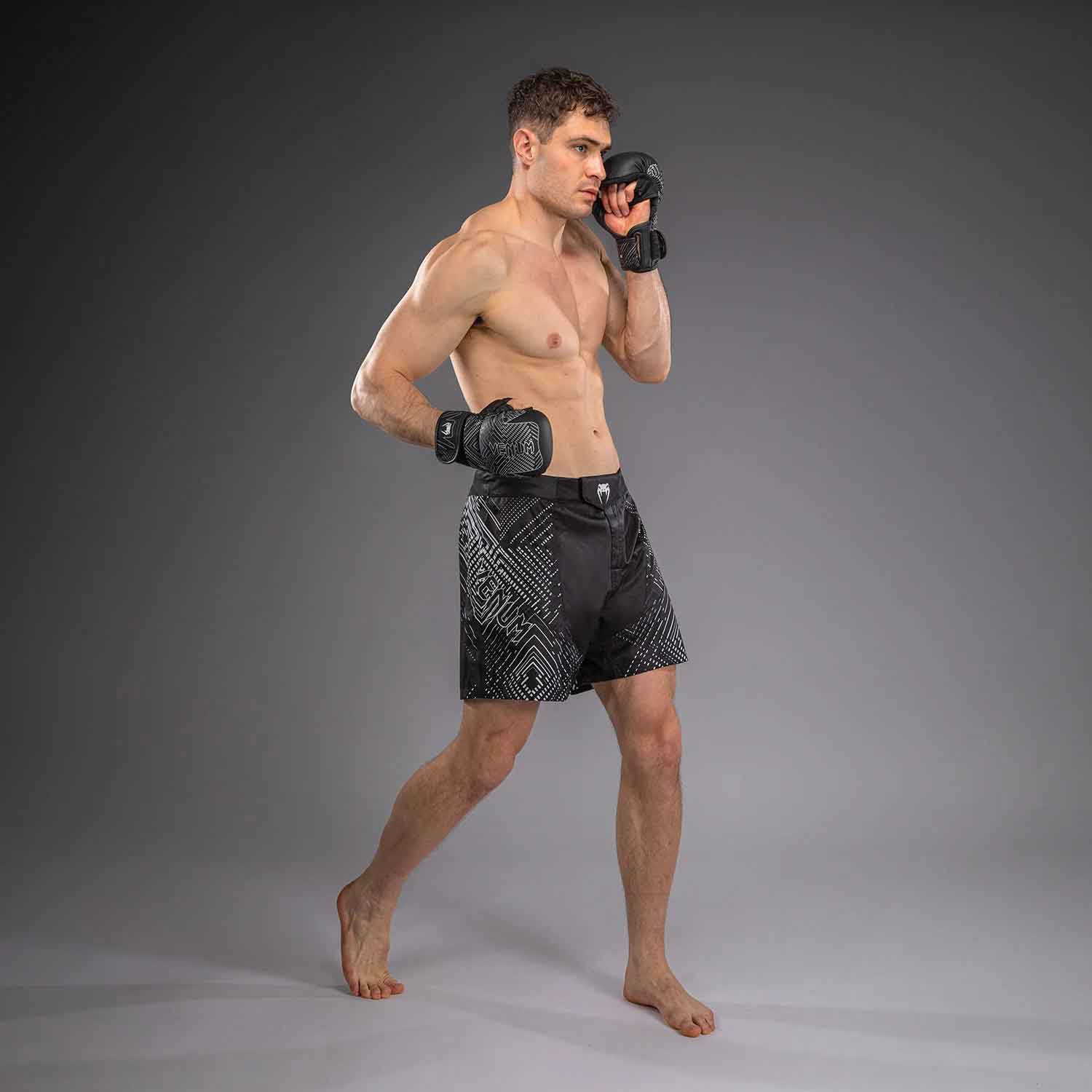 VENUM／ヴェナム　ファイトショーツ　　Midnight Fury Fightshorts／ミッドナイト フューリー ファイトショーツ