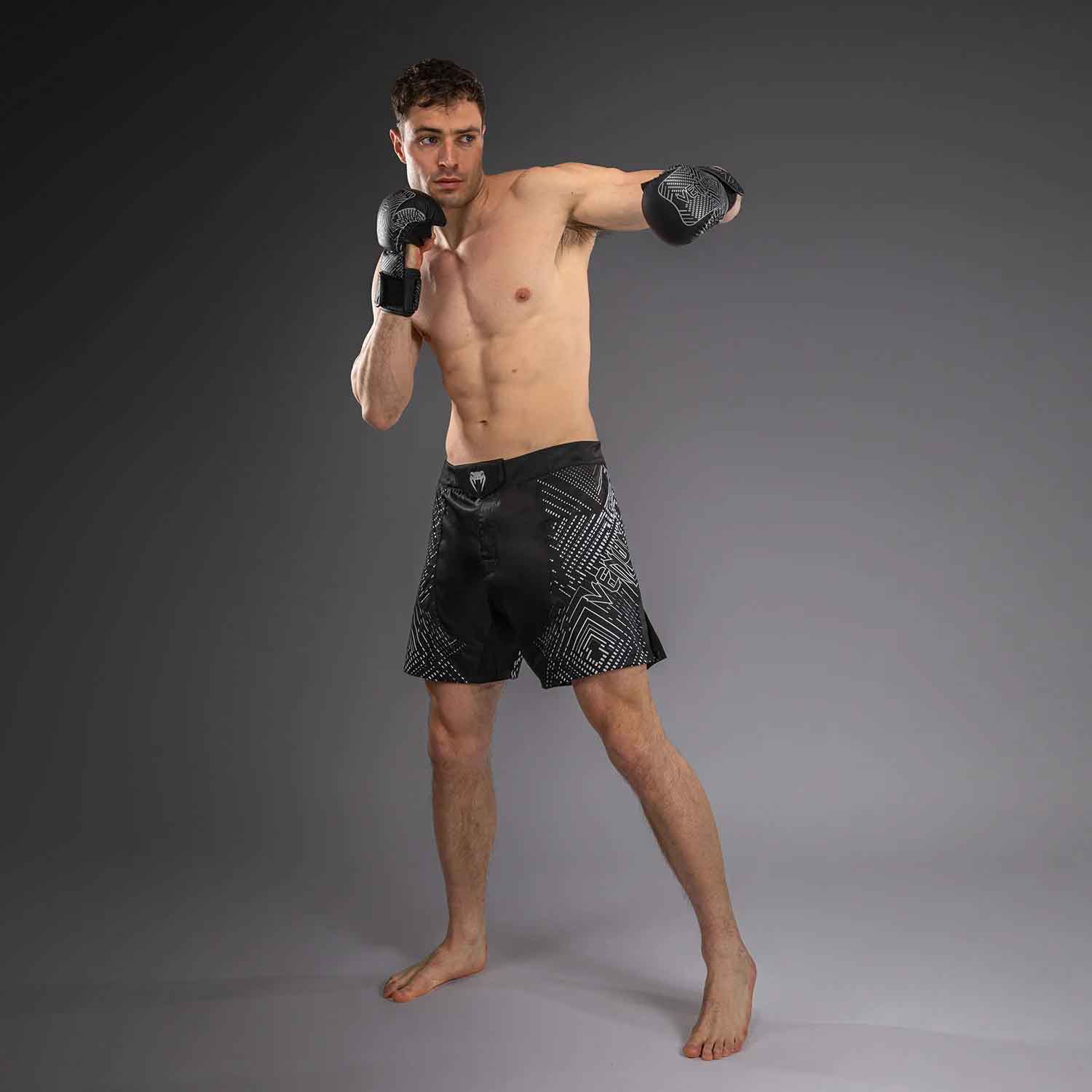 VENUM／ヴェナム　ファイトショーツ　　Midnight Fury Fightshorts／ミッドナイト フューリー ファイトショーツ