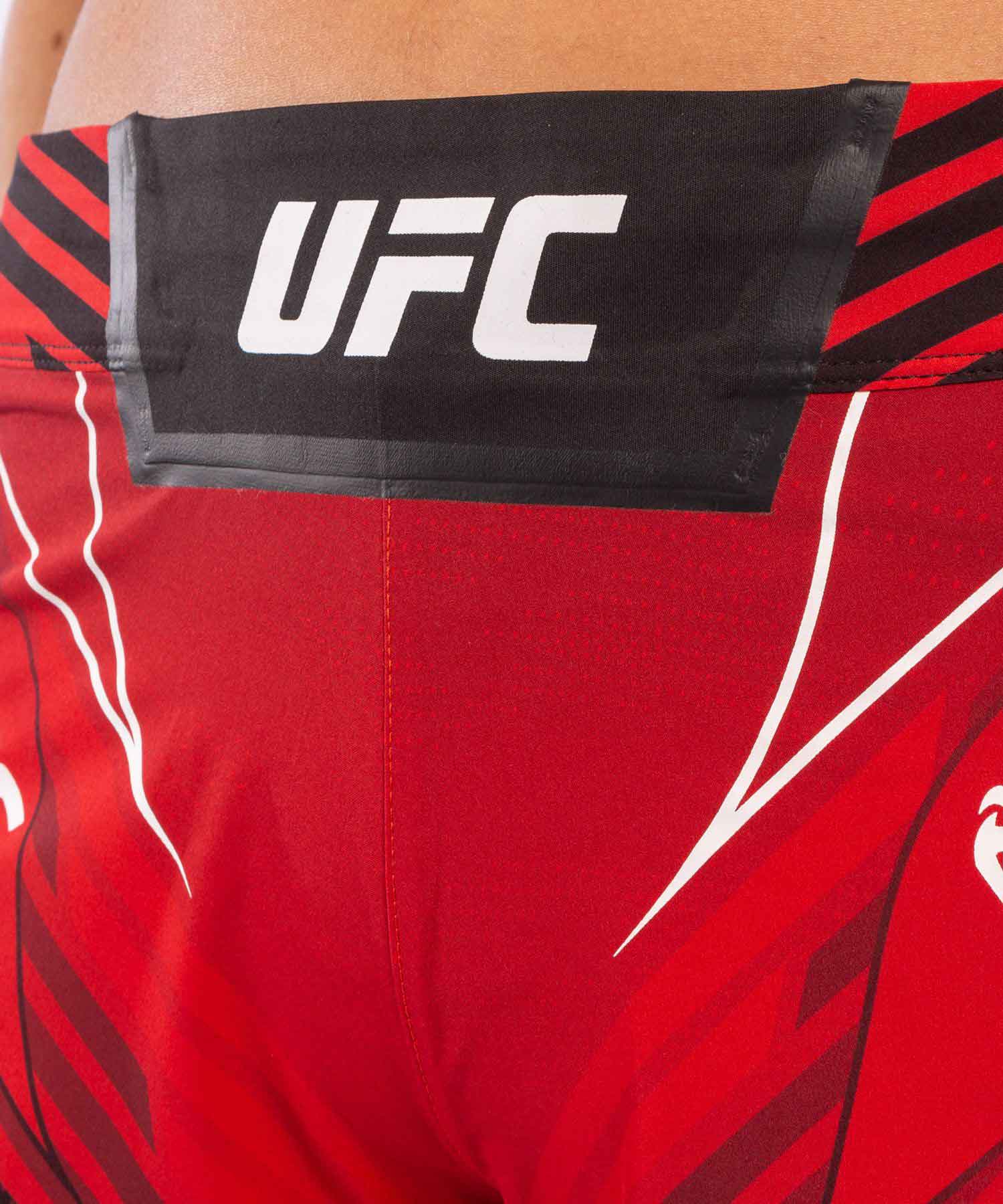 VENUM WOMEN／レディース　ファイトショーツ　　UFC VENUM AUTHENTIC FIGHT NIGHT WOMEN'S SHORTS SHORT FIT／UFC VENUM オーセンティック ファイトナイト レディース ショーツ ショートフィット（レッド／黒）